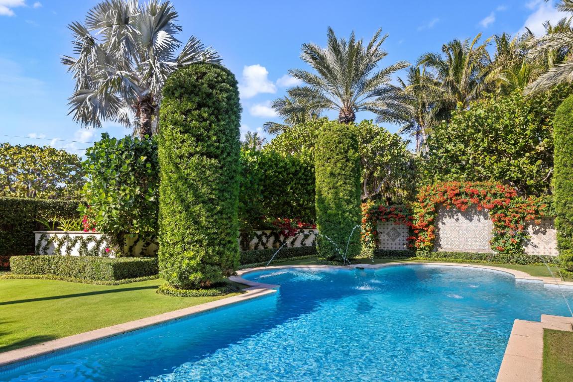 820 S Ocean Boulevard, Manalapan