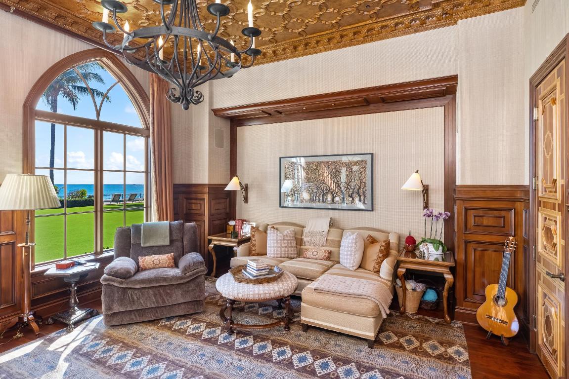 820 S Ocean Boulevard, Manalapan