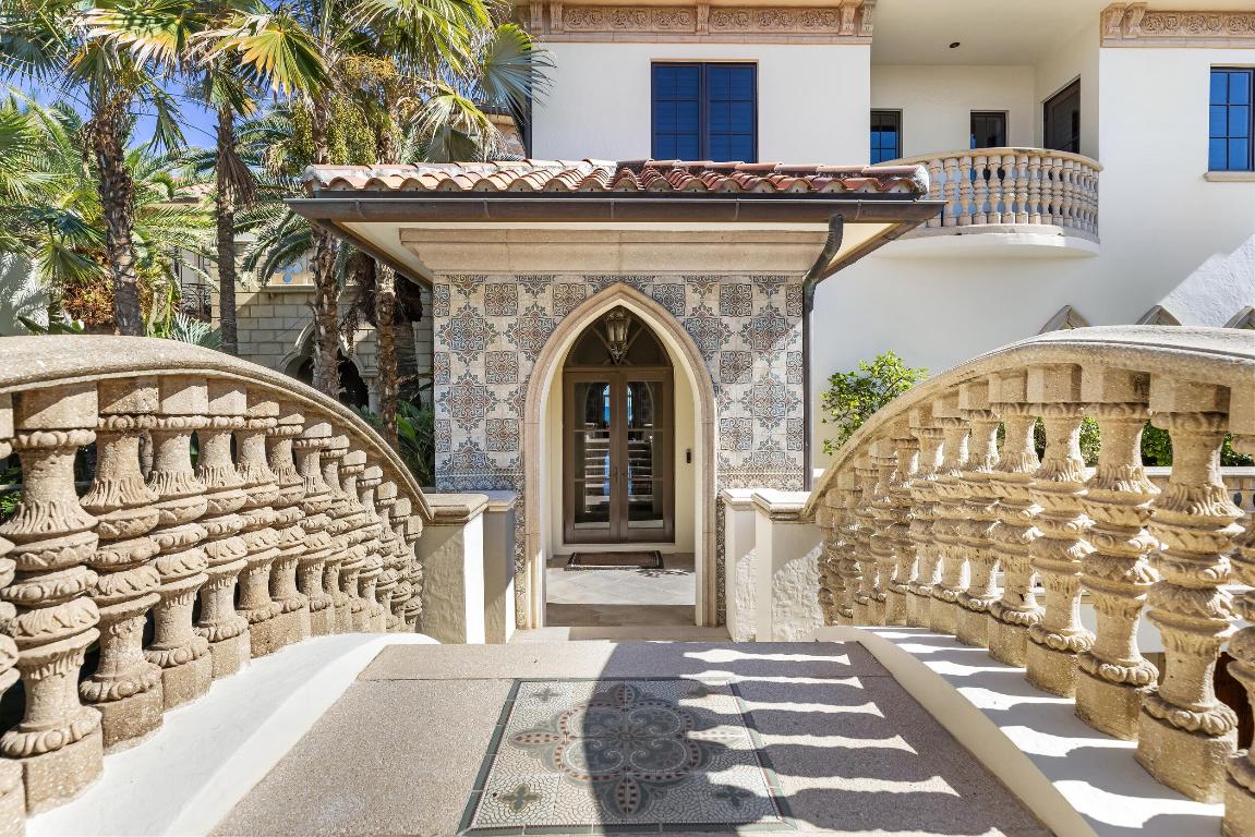 820 S Ocean Boulevard, Manalapan