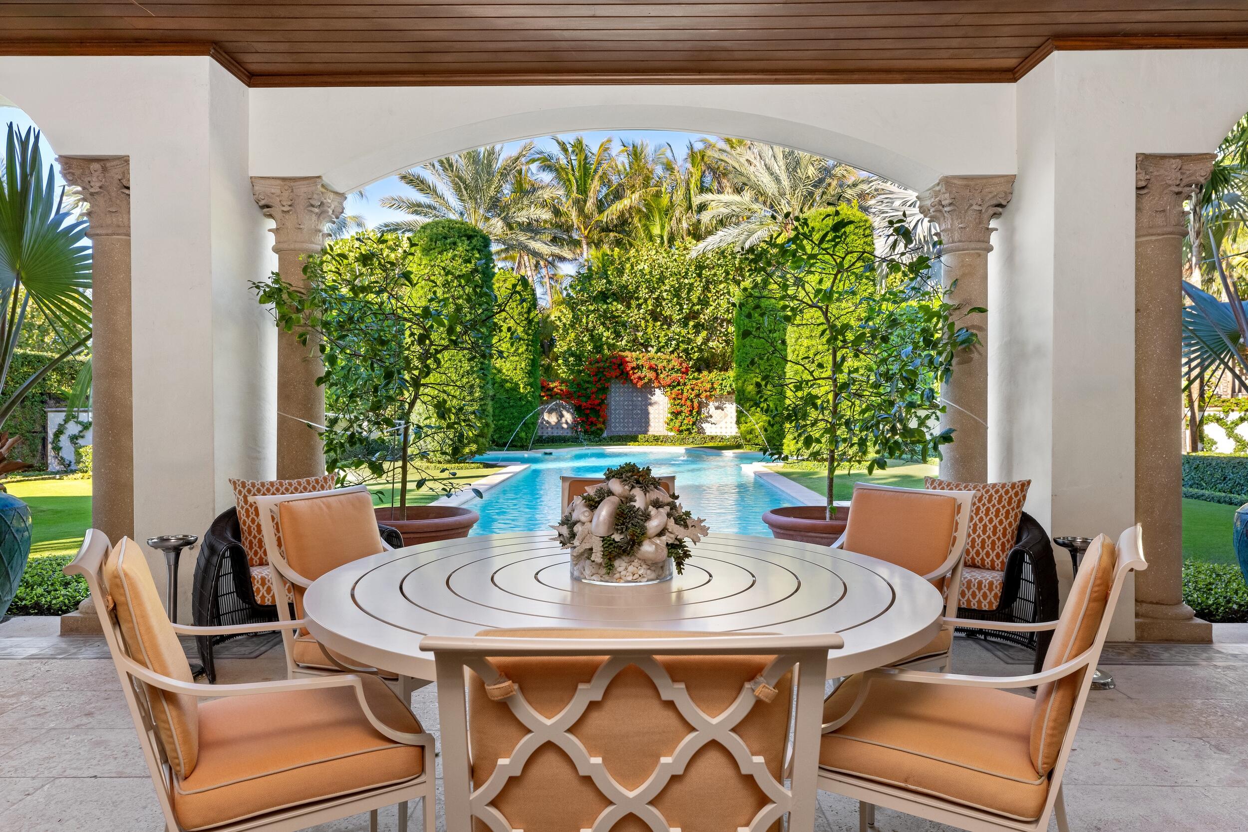 820 S Ocean Boulevard, Manalapan