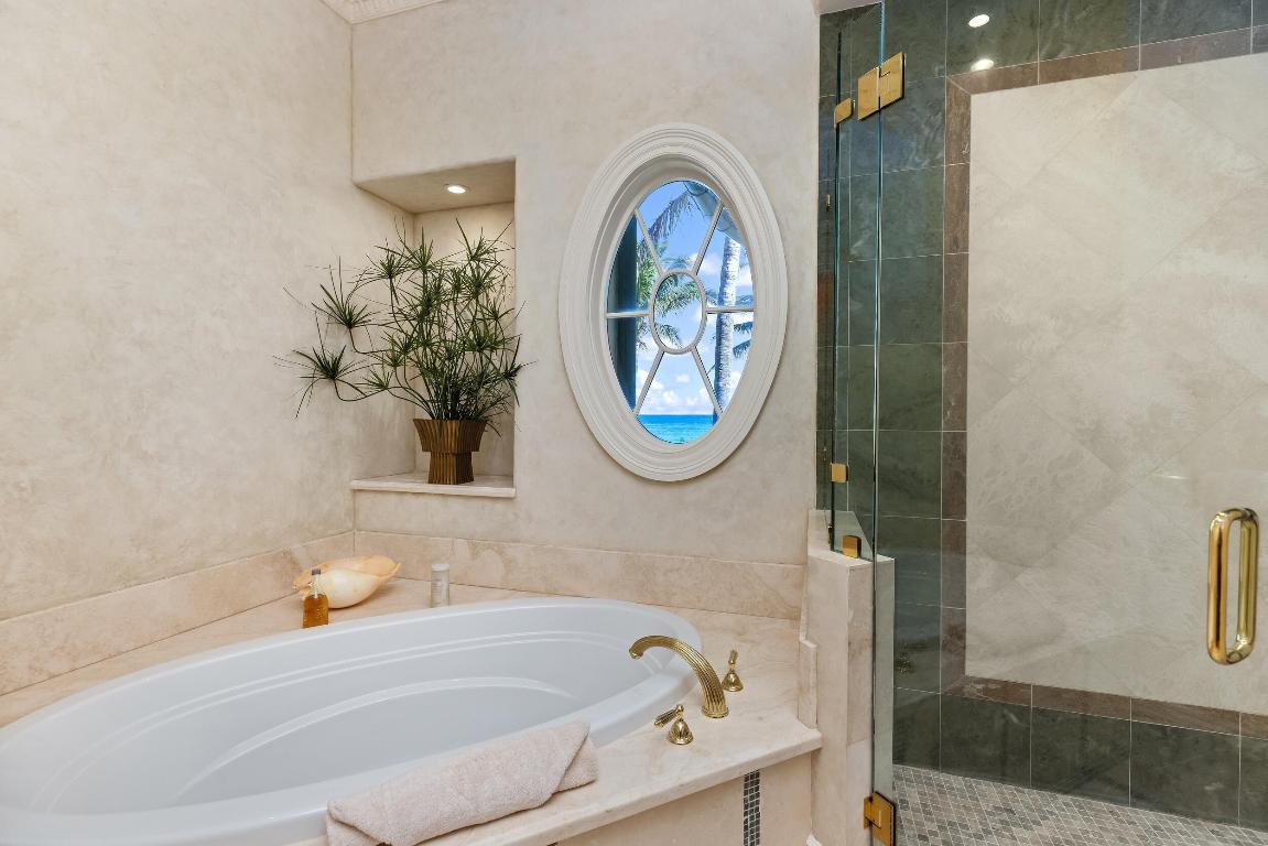 820 S Ocean Boulevard, Manalapan