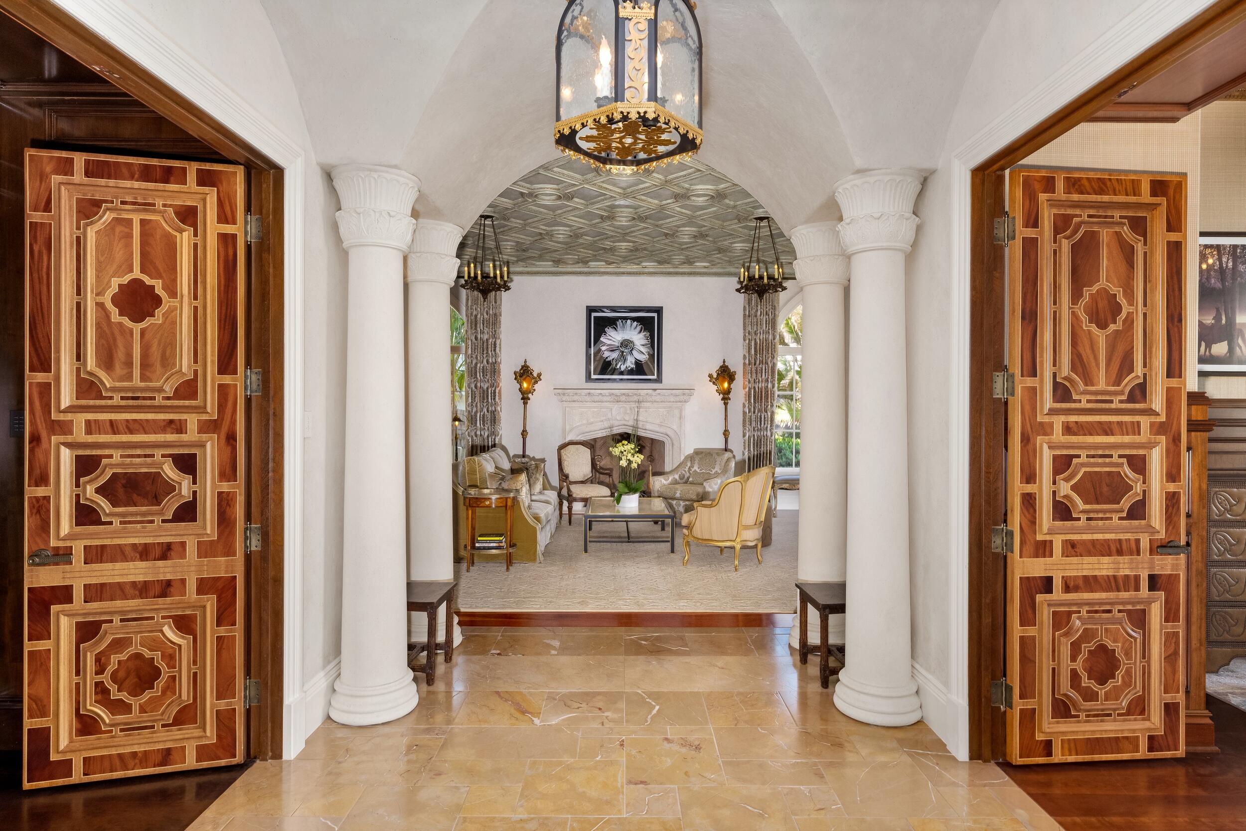 820 S Ocean Boulevard, Manalapan