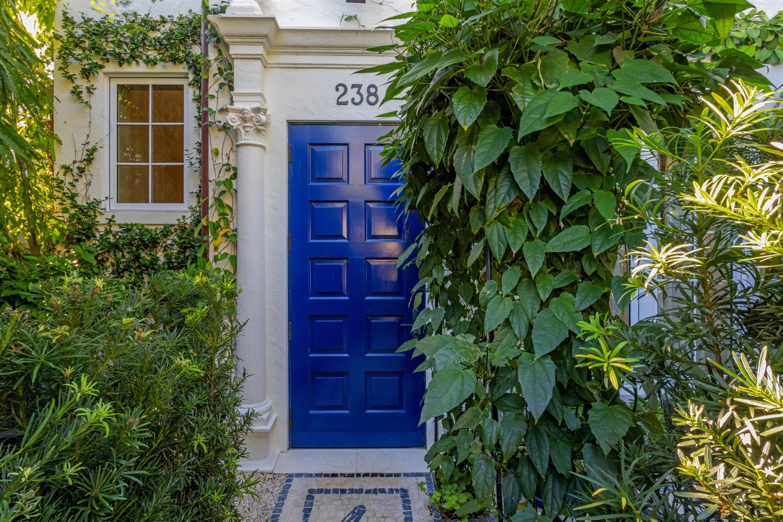 238 Phipps