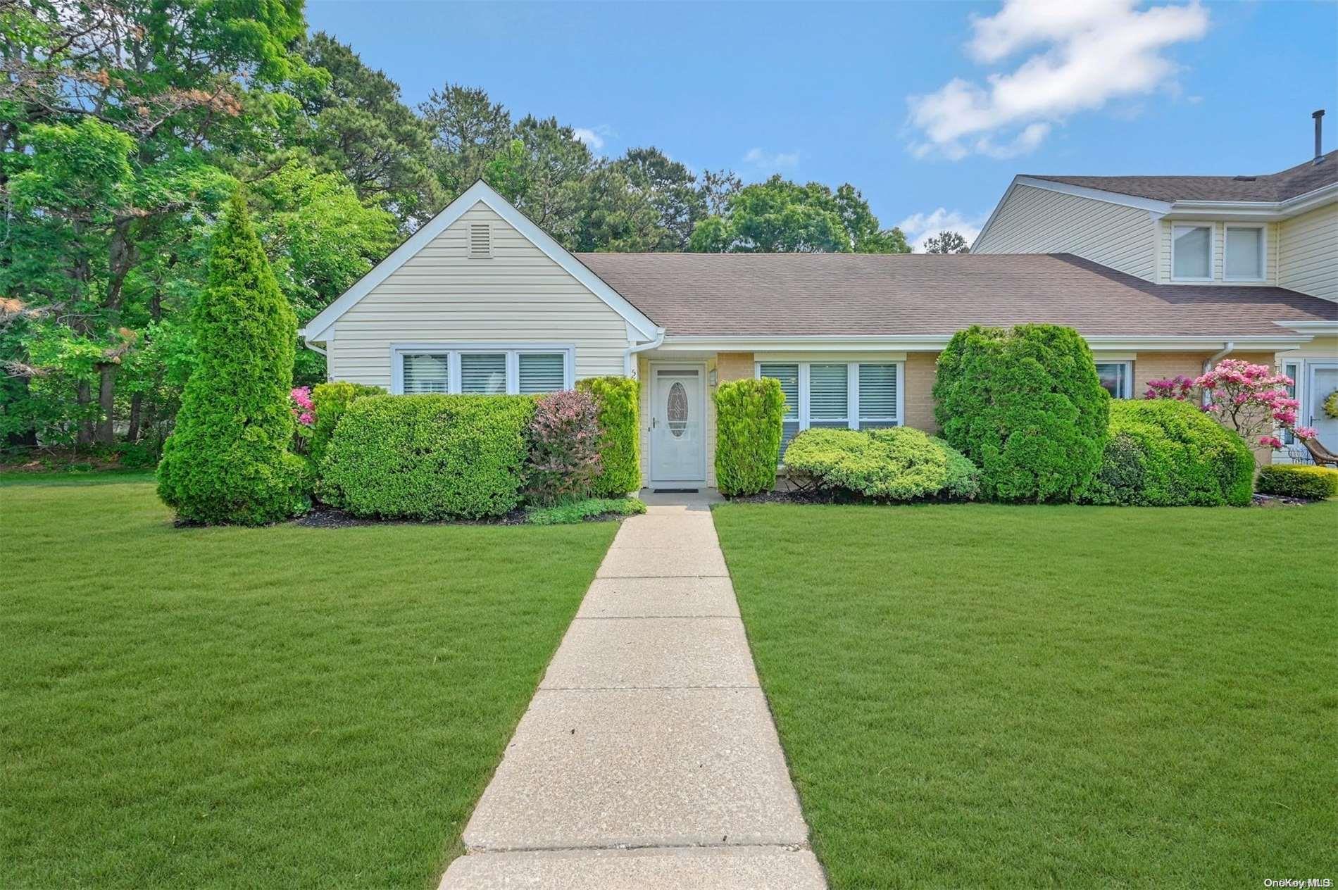 58 Crescent Circle Unit: 58