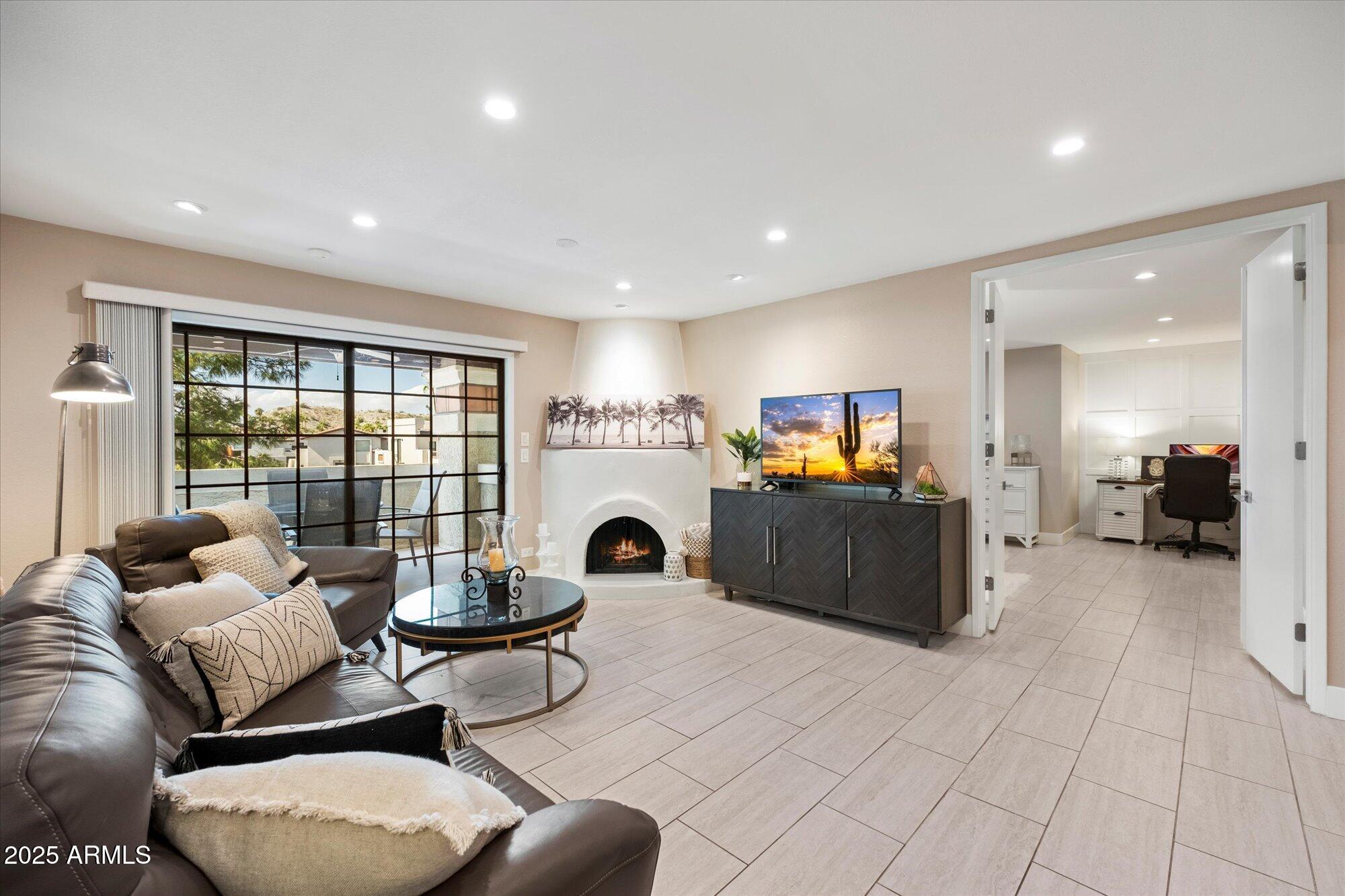 7557 N DREAMY DRAW Drive, 264, Phoenix Unit: 264