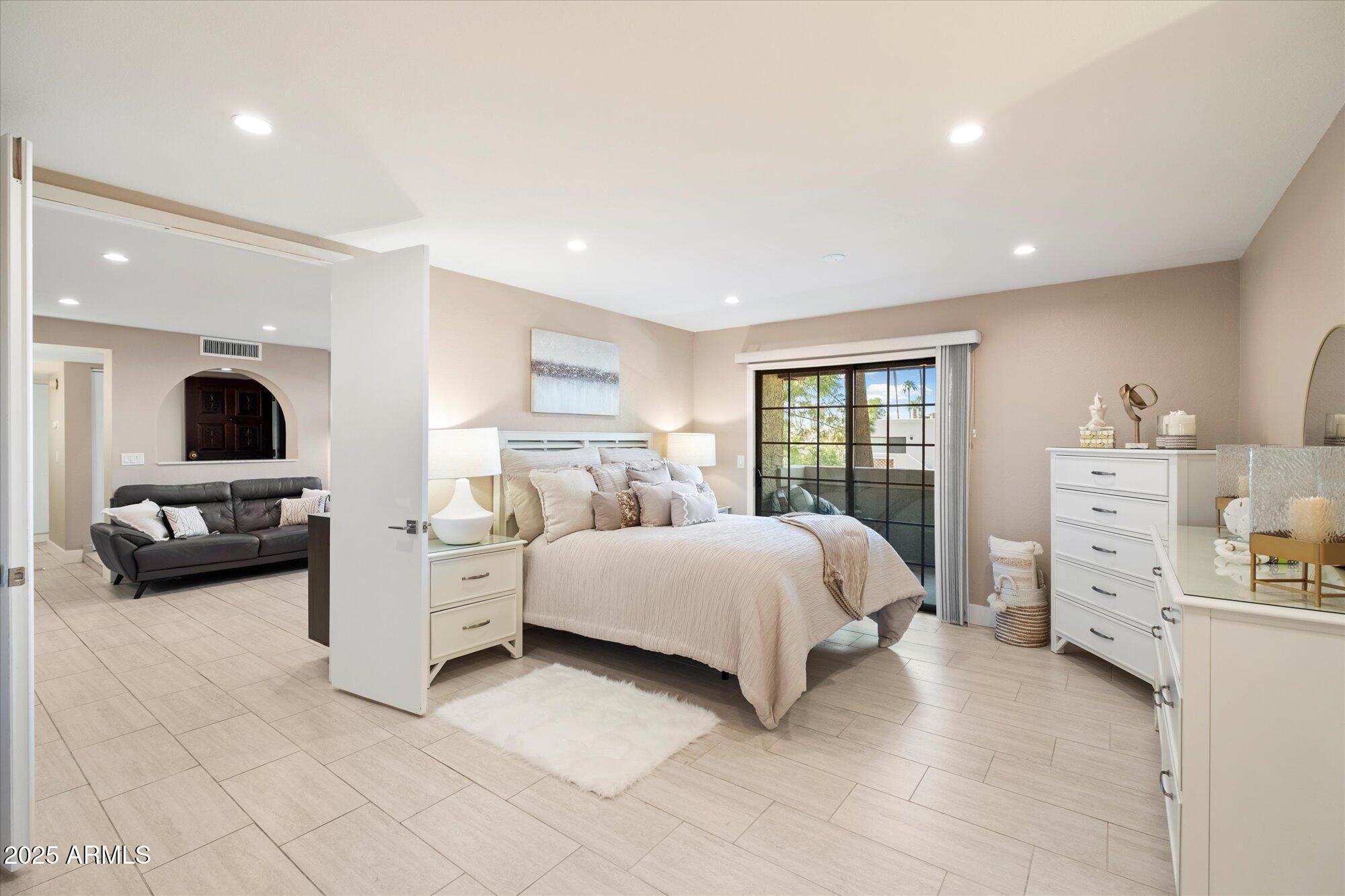 7557 N DREAMY DRAW Drive, 264, Phoenix Unit: 264