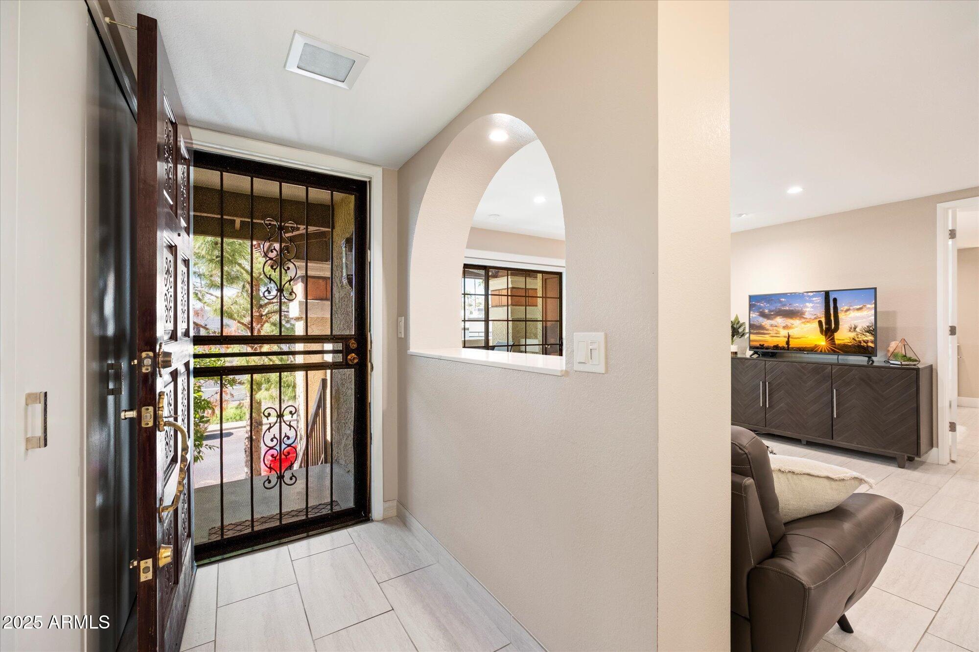 7557 N DREAMY DRAW Drive, 264, Phoenix Unit: 264
