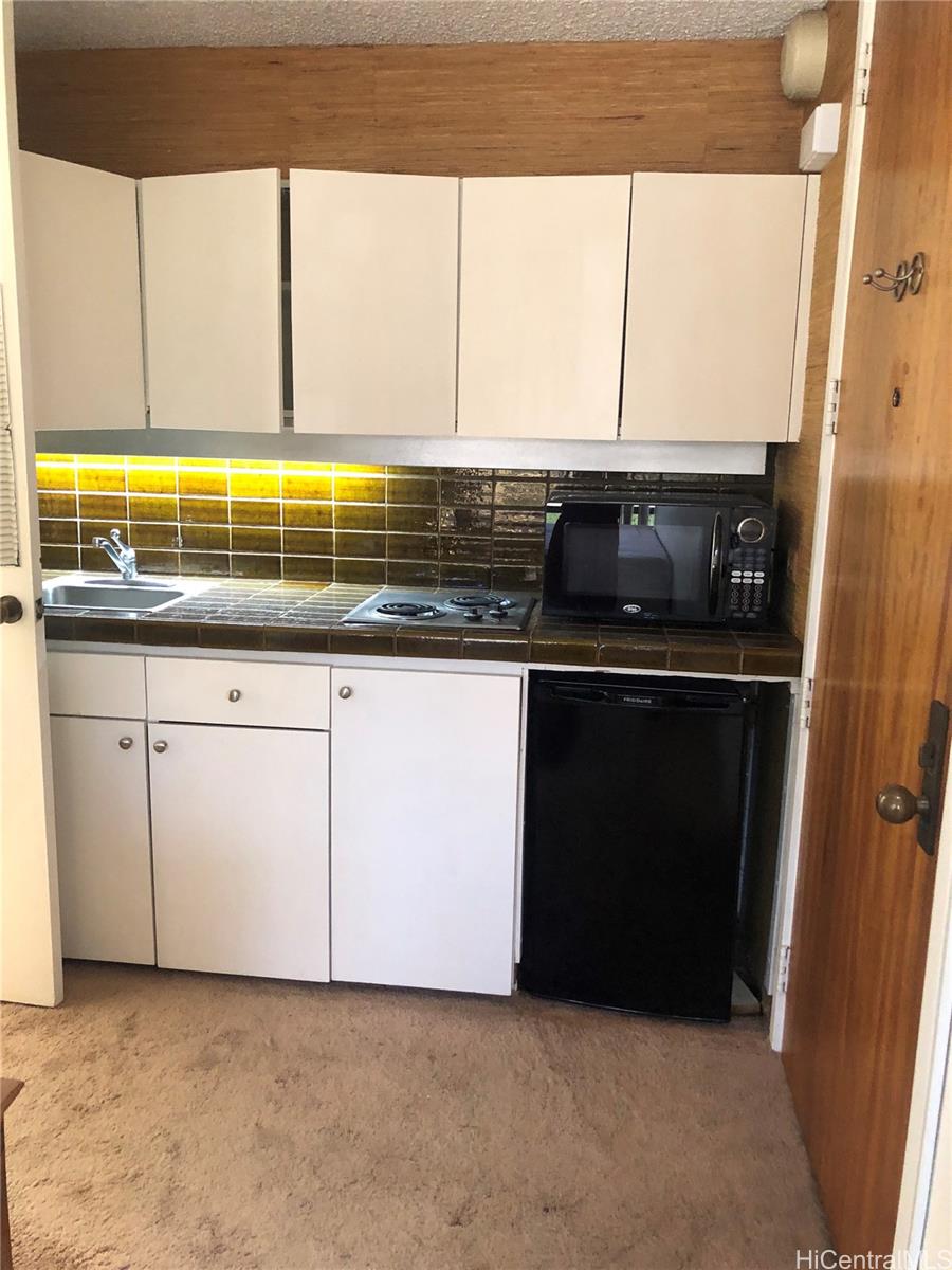 1750 Kalakaua Avenue 607