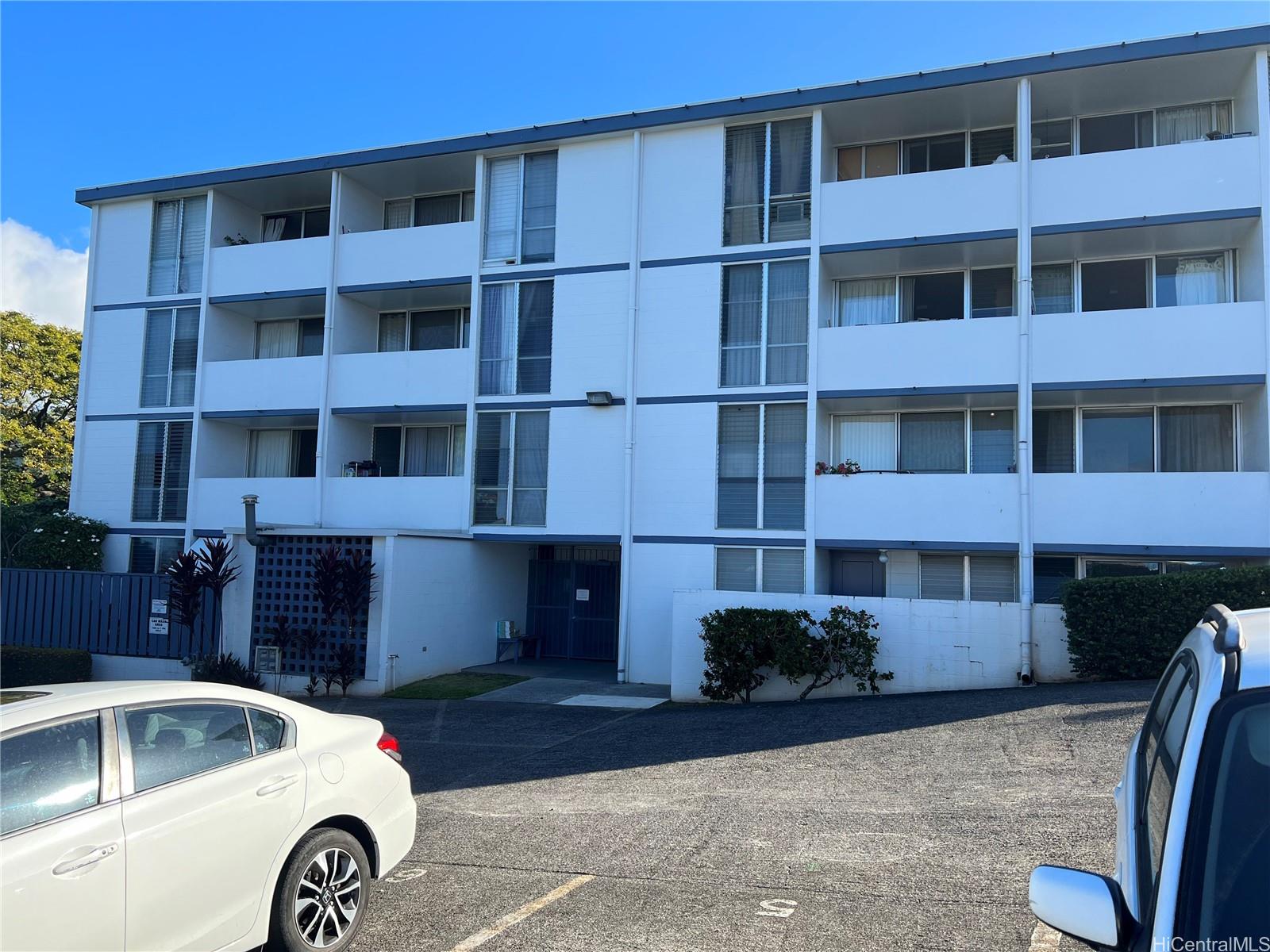 1870 Lusitana Street 201