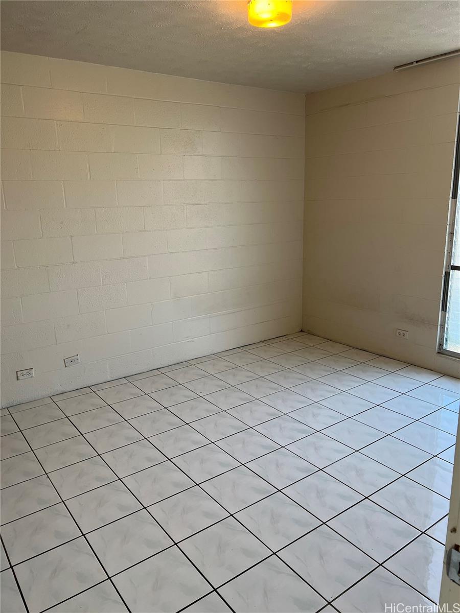 1870 Lusitana Street 201