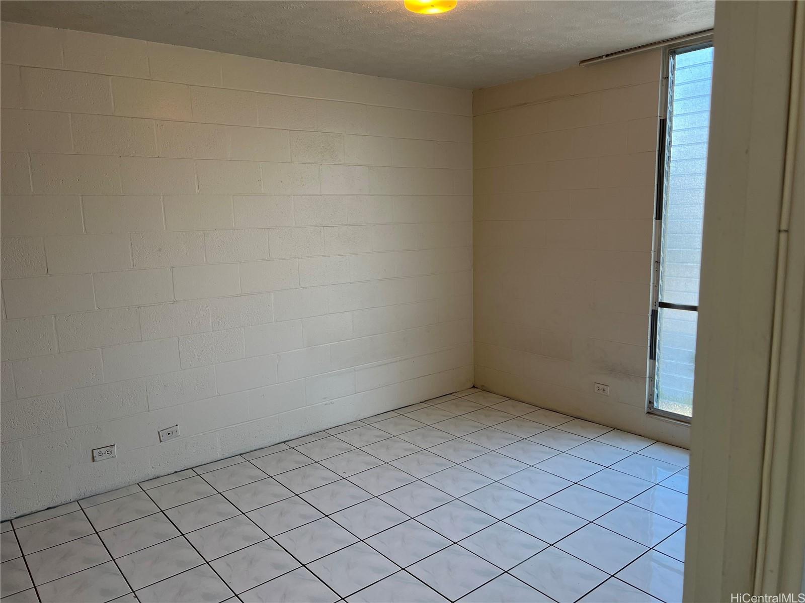 1870 Lusitana Street 201