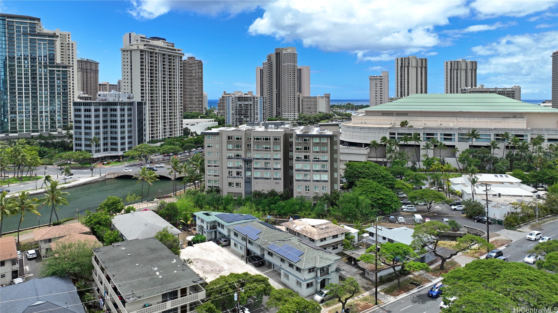 1867 Kapiolani Boulevard