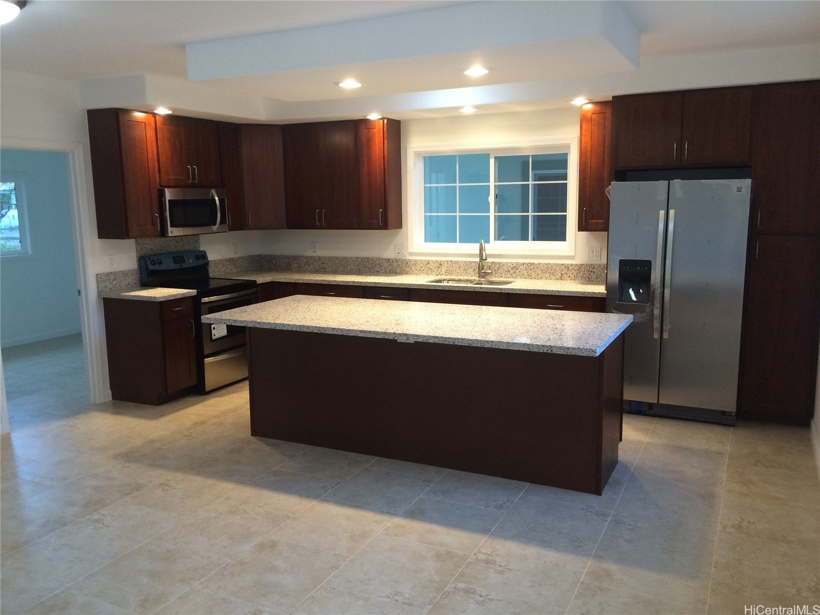 1867 Kapiolani Boulevard B