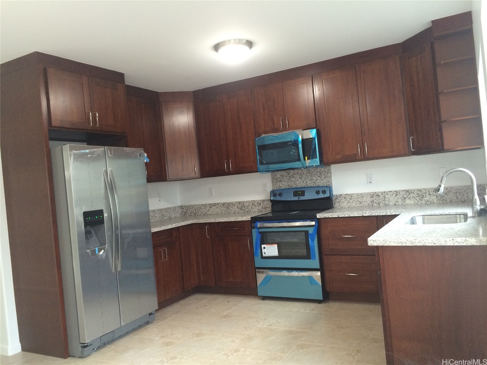 1867 Kapiolani Boulevard Mainhouse, A & B