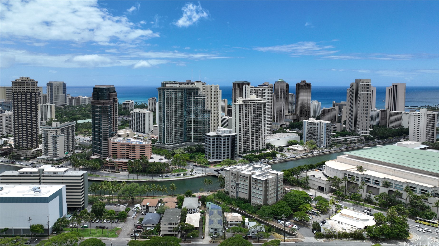 1867 Kapiolani Boulevard Mainhouse, A & B
