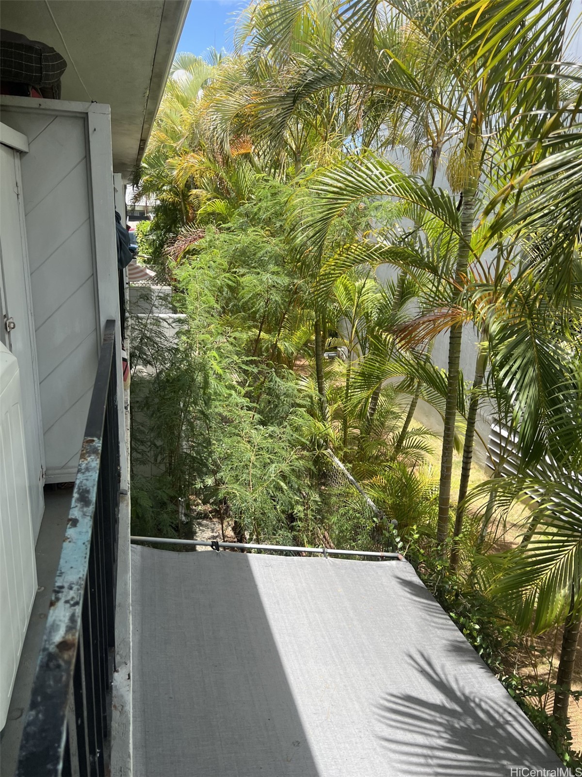 1720 Poki Street 201