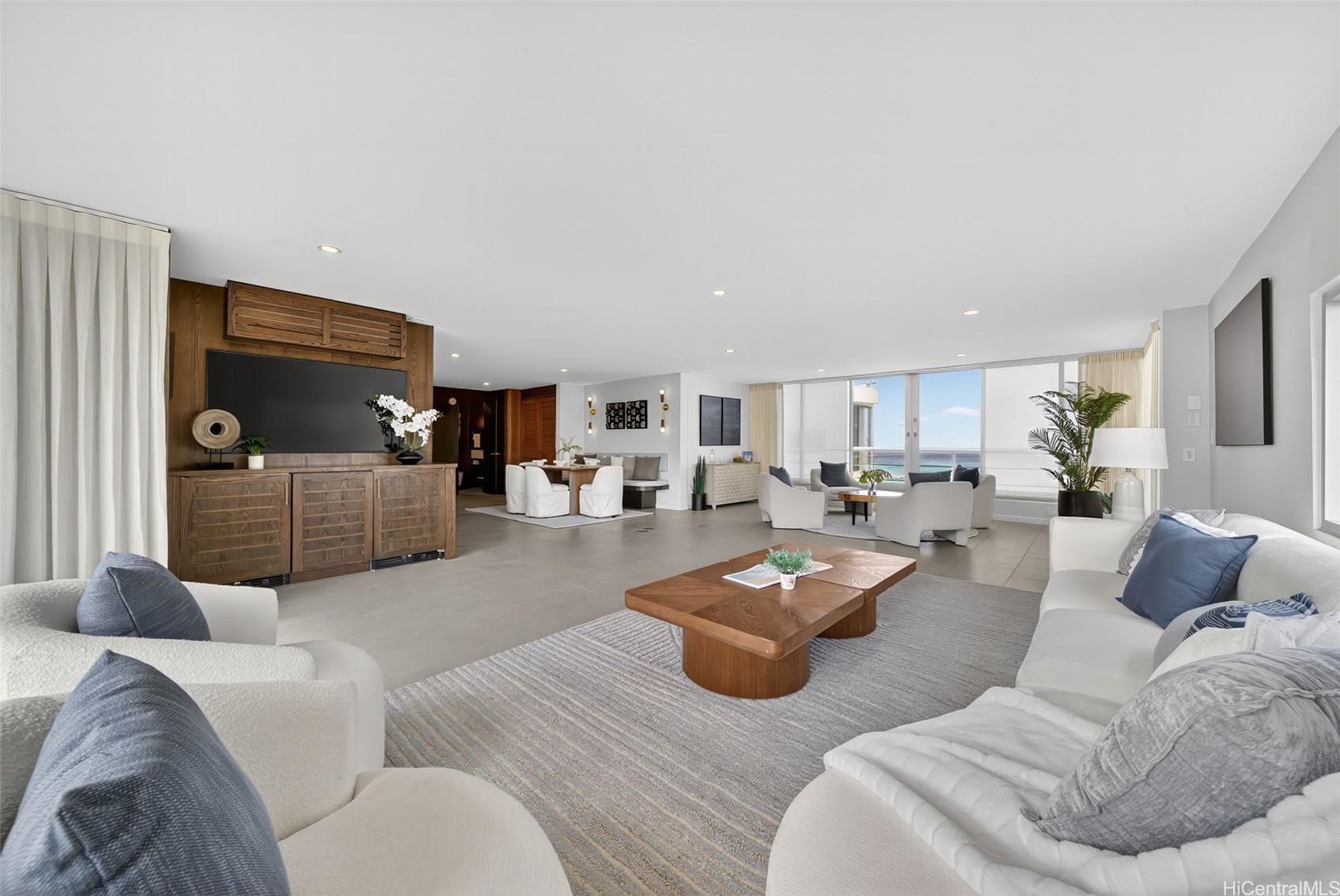 2979 Kalakaua Avenue 804