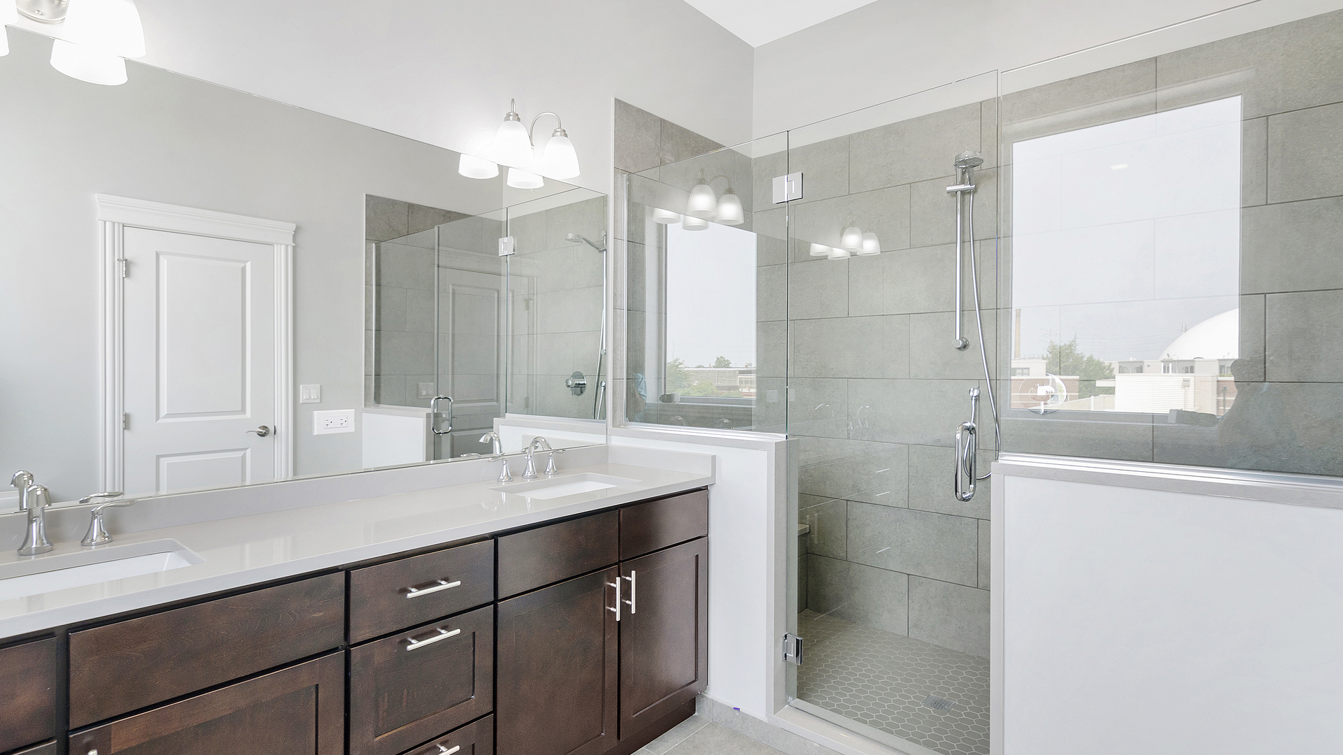 520 N Western  Avenue, Unit 2D