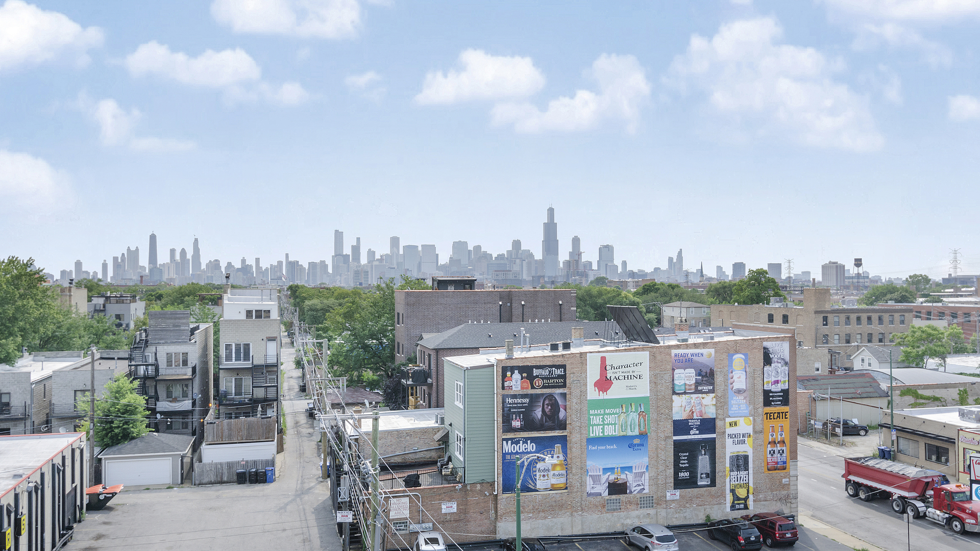 520 N Western Avenue Unit: 4A