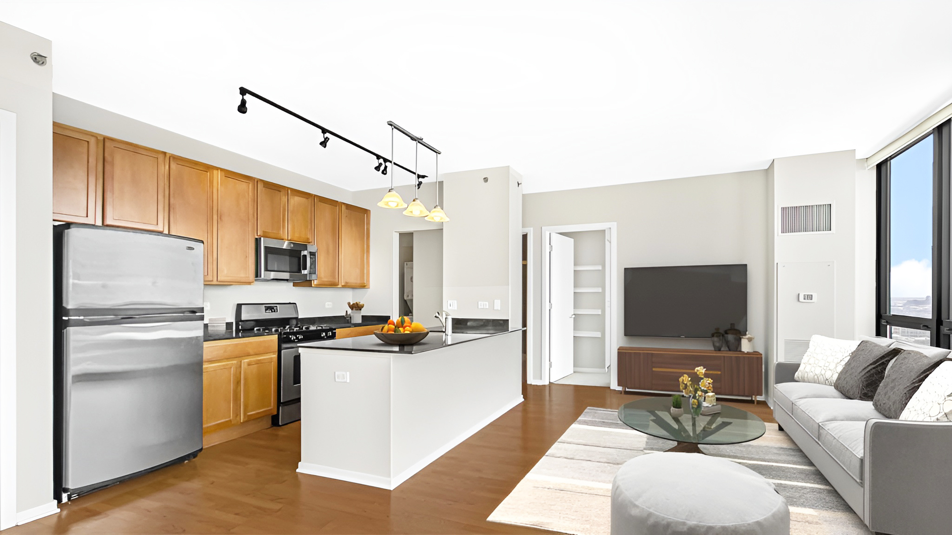 210 S Des Plaines Street Unit: 2111