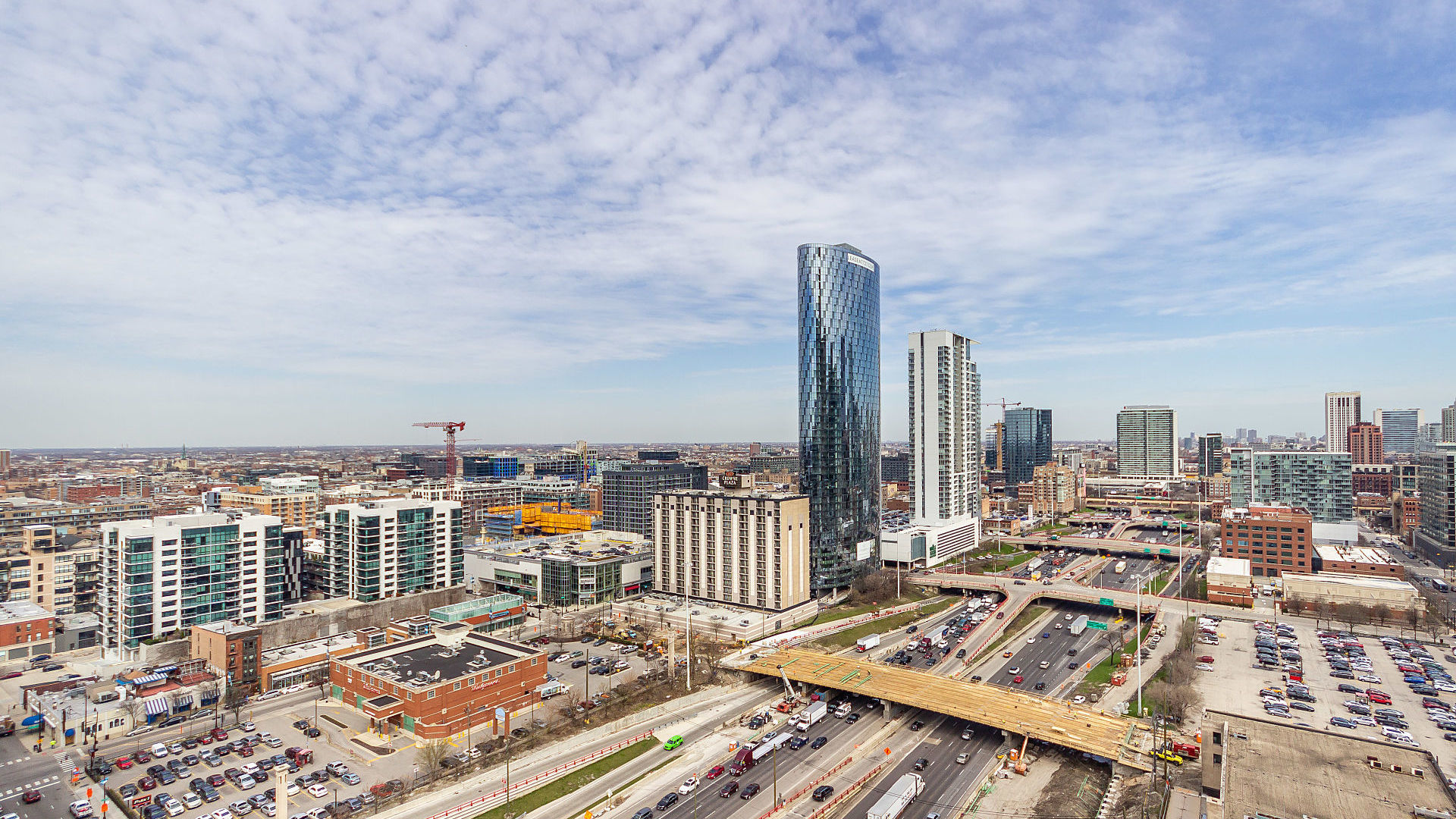 210 S Des Plaines Street Unit: 2111