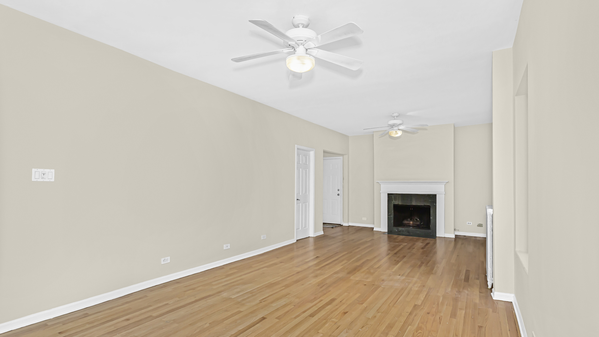 845 W Belle Plaine Avenue Unit: 1E