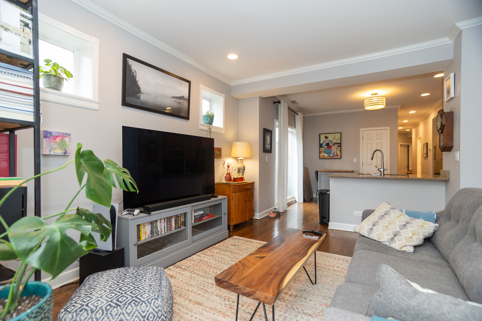 1449 N Campbell Avenue Unit: 2N