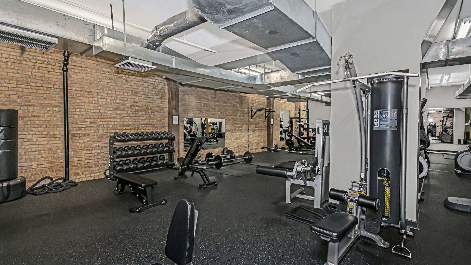 520 W Huron Street Unit: 306