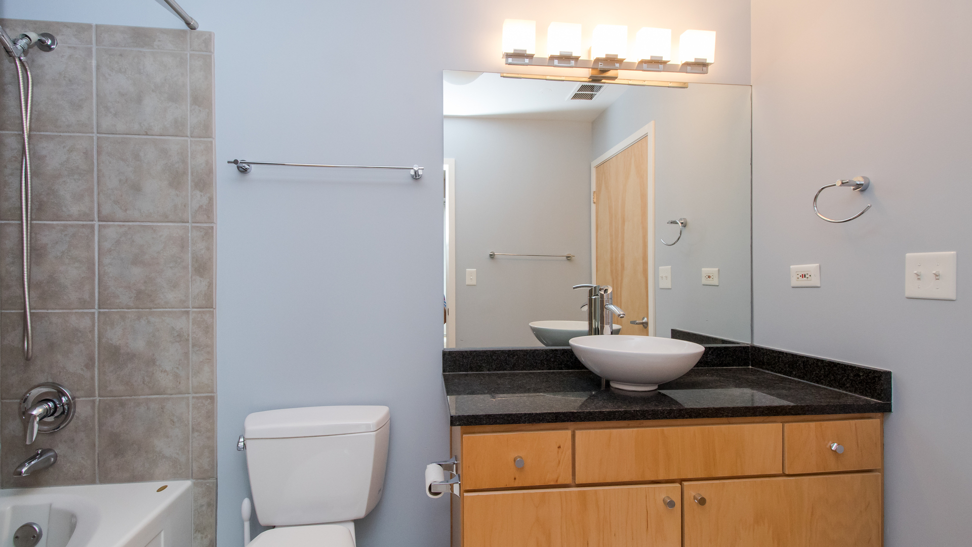 630 N Franklin Street Unit: 516