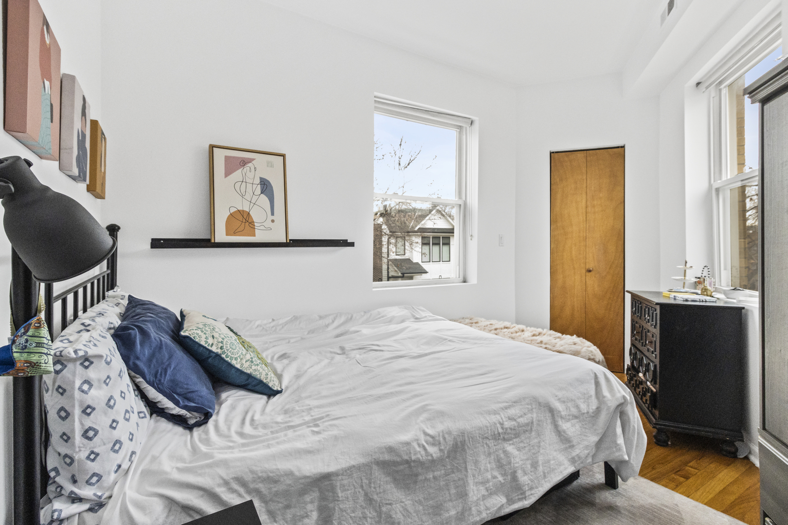 2850 N CHRISTIANA Avenue Unit: 2N