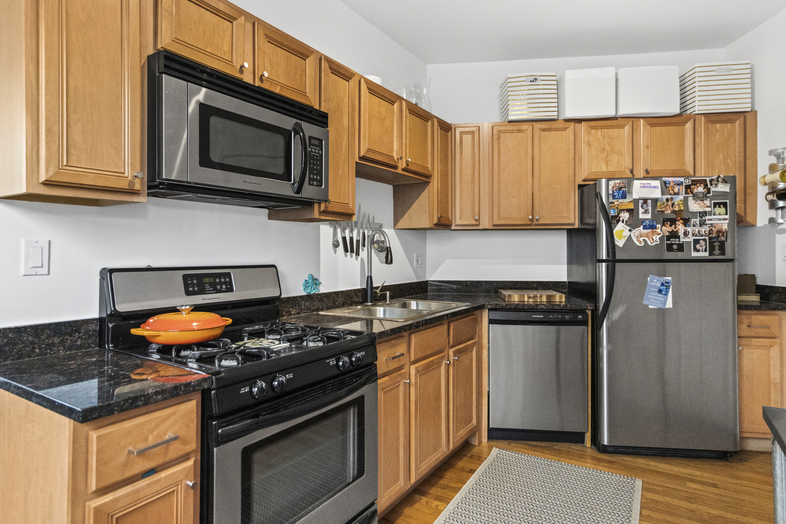 2850 N CHRISTIANA Avenue Unit: 2N