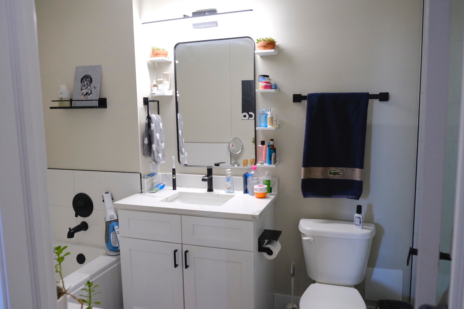 41 E 8th Street Unit: 2105