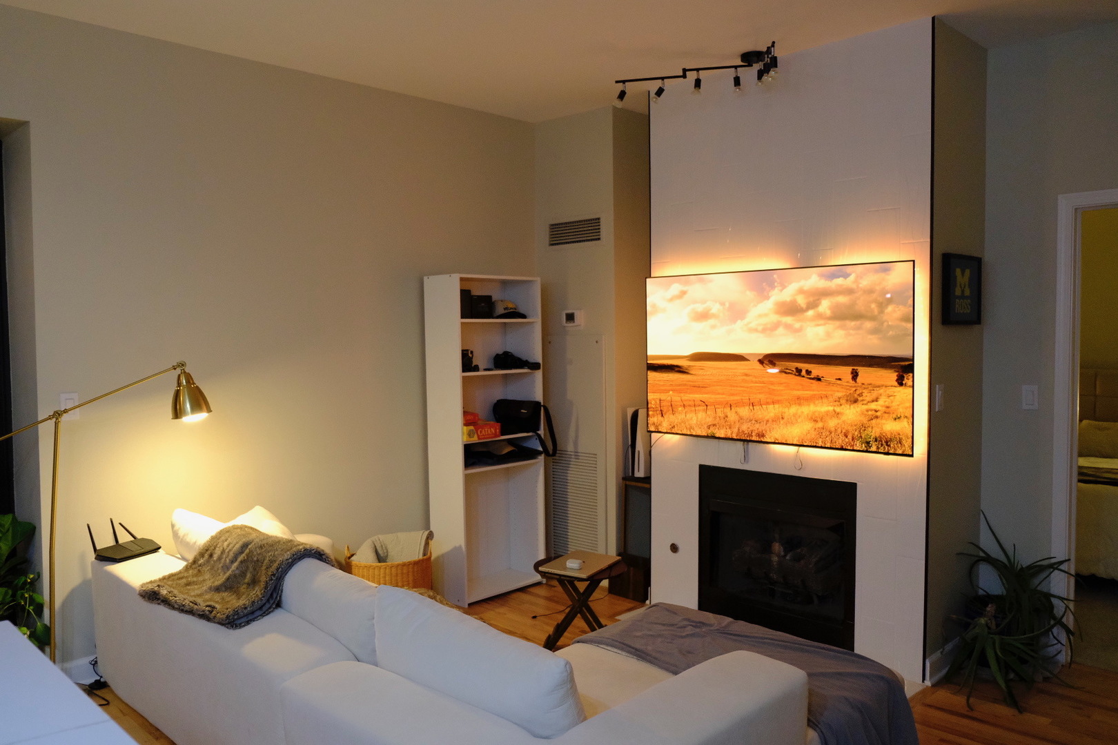 41 E 8th Street Unit: 2105