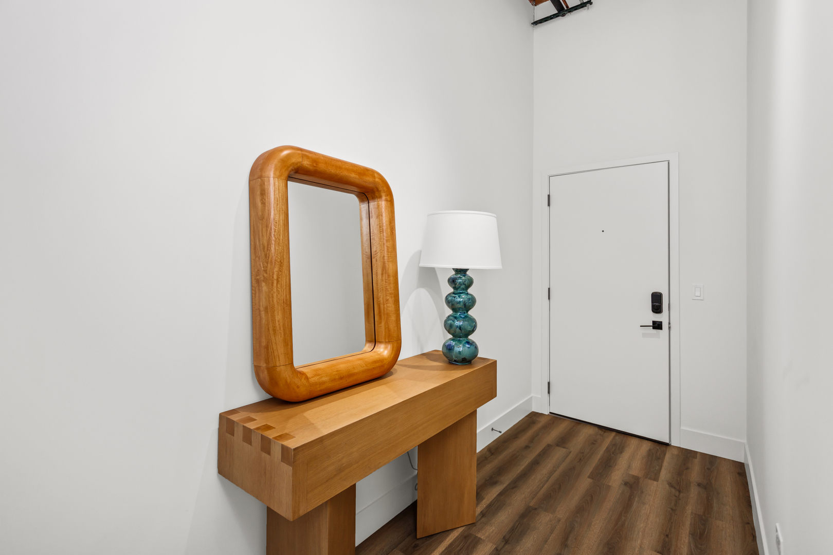 153 W Ohio Street Unit: 201