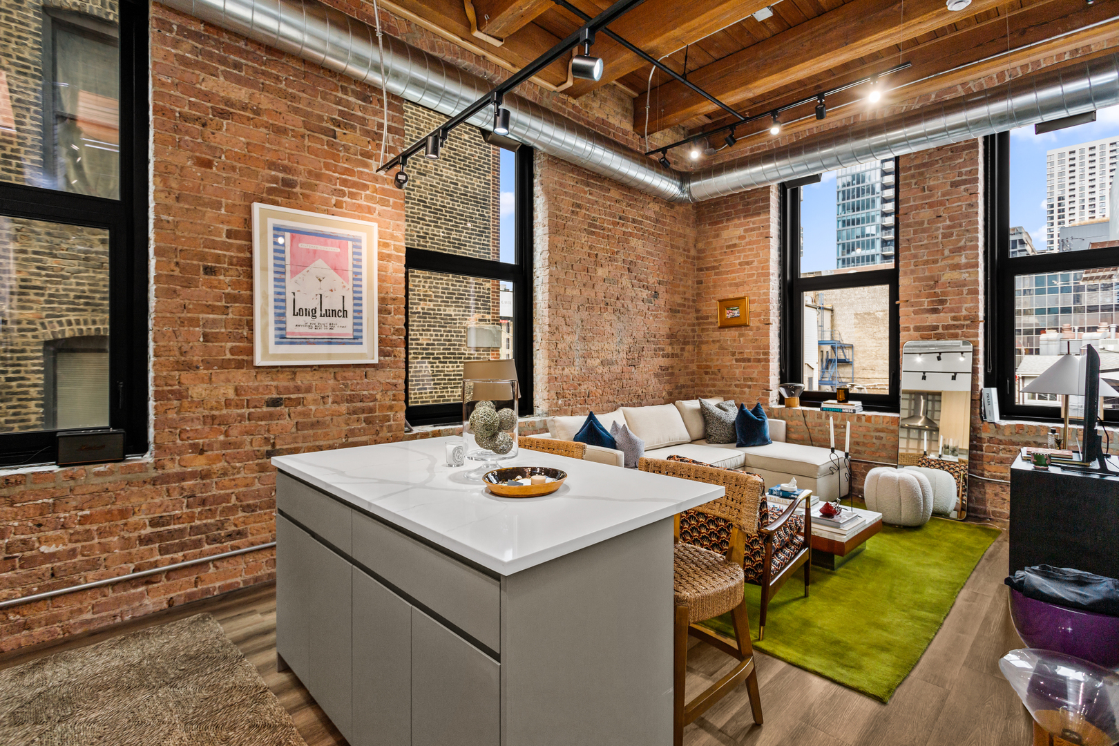 153 W Ohio Street Unit: 201