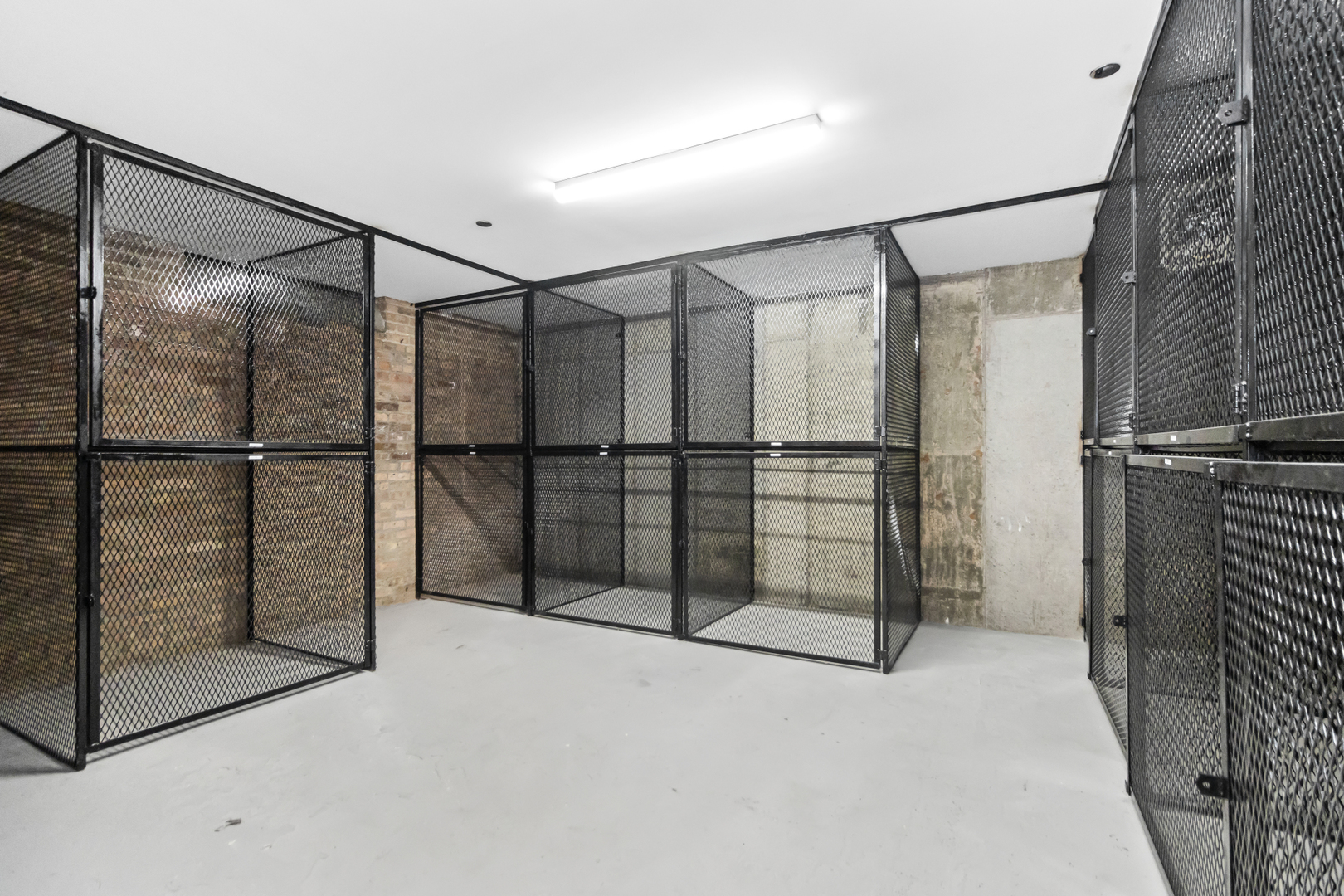 153 W Ohio Street Unit: 201