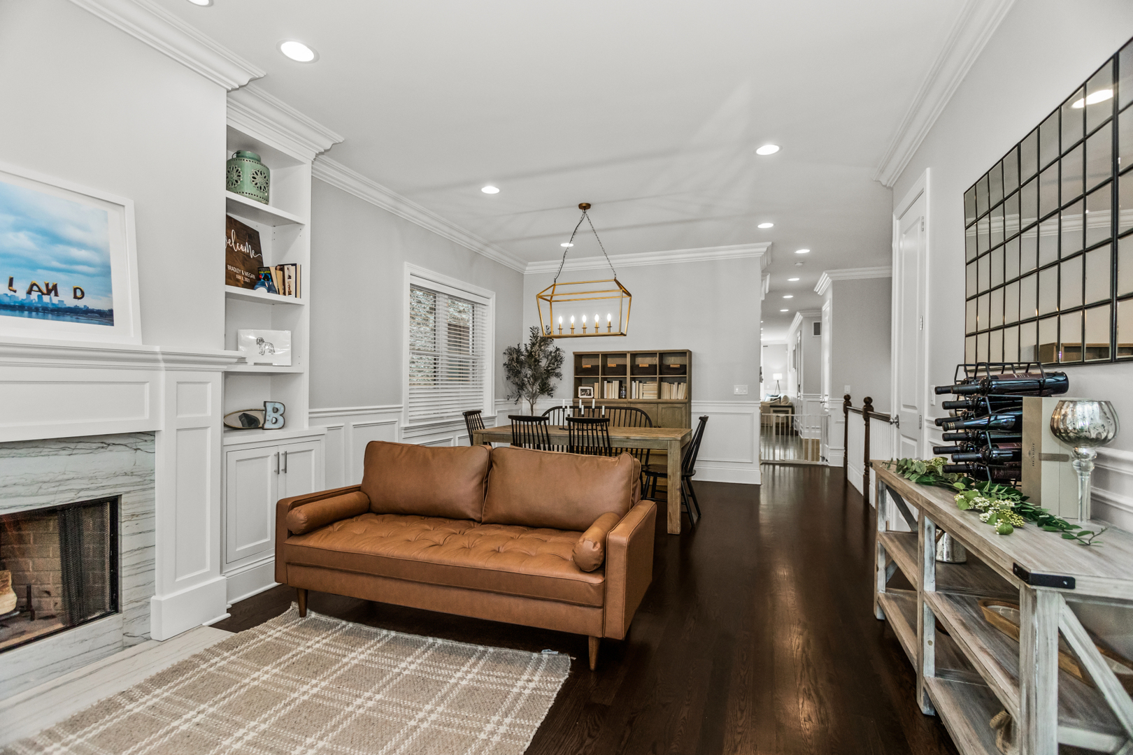 2769 N Kenmore Avenue Unit: 1