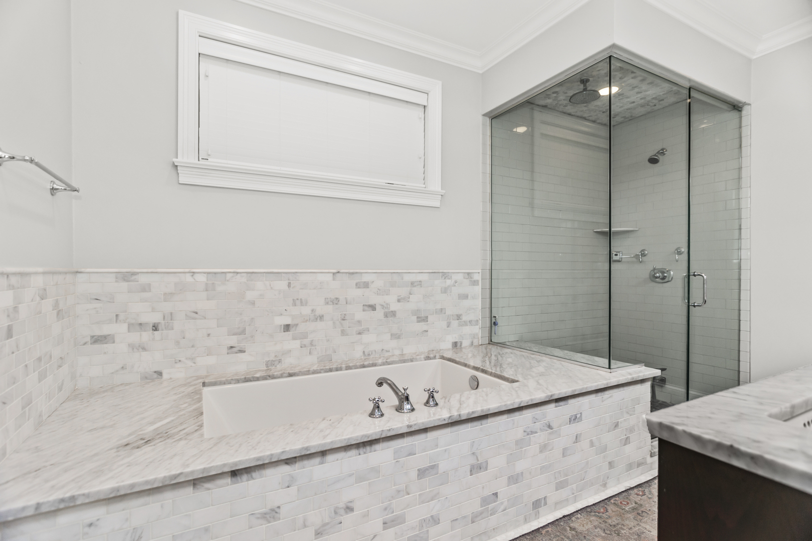 2769 N Kenmore Avenue Unit: 1