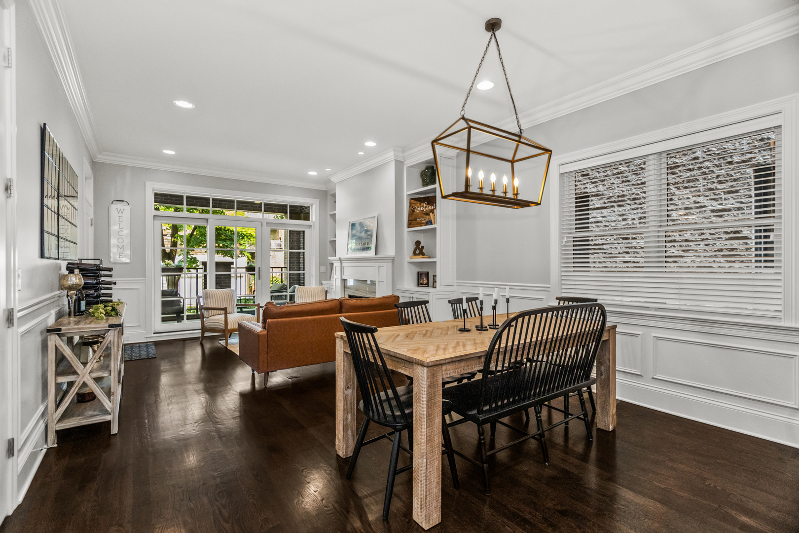 2769 N Kenmore Avenue Unit: 1