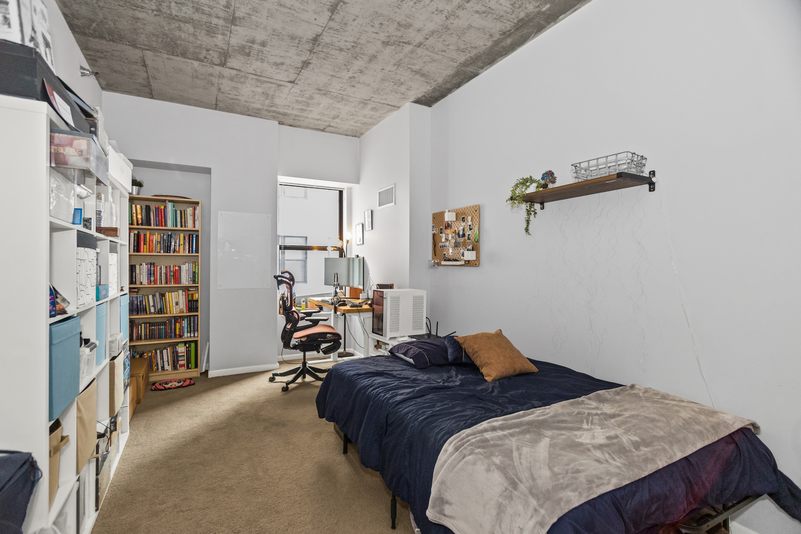 1122 W Catalpa Avenue Unit: 706
