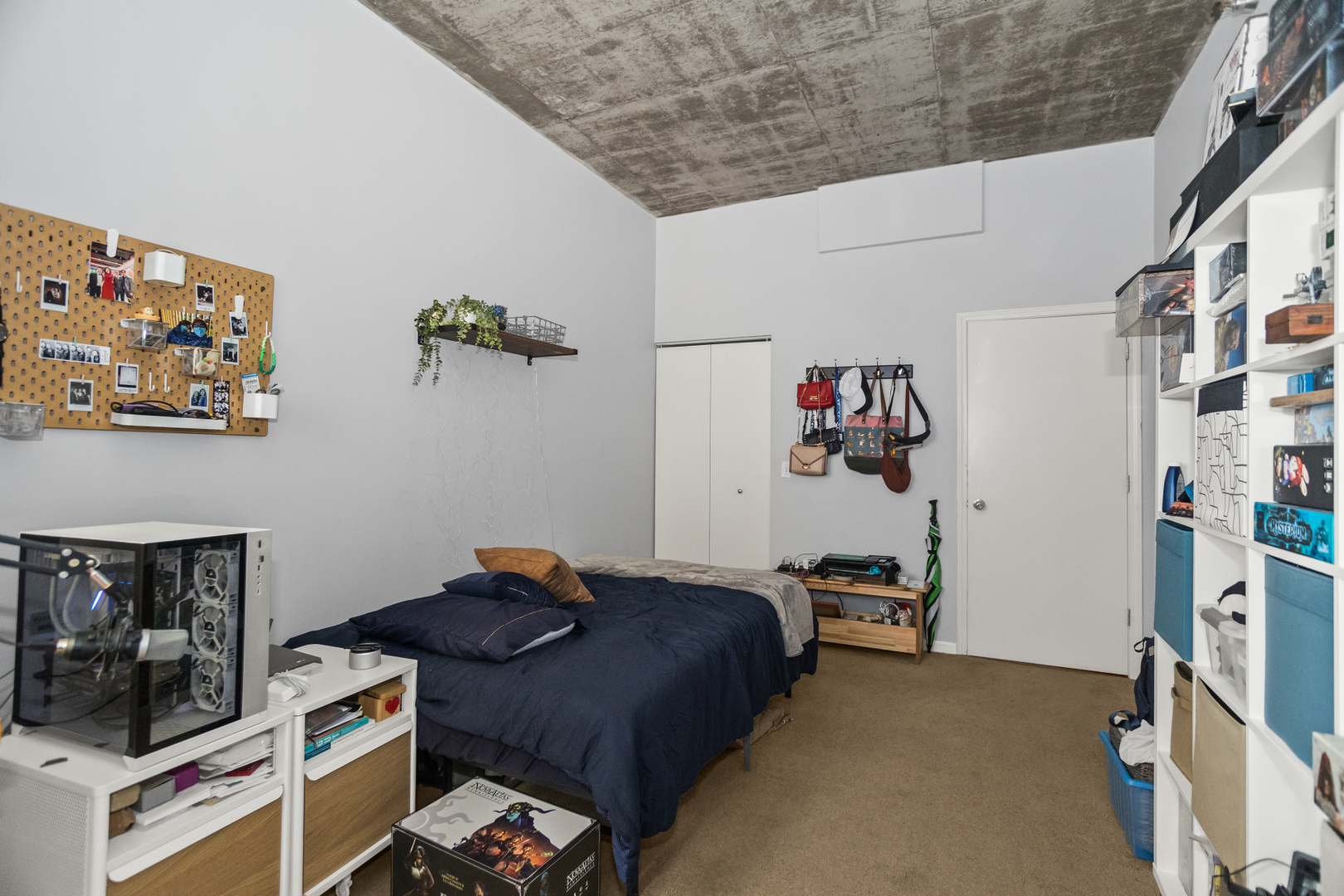 1122 W Catalpa Avenue Unit: 706