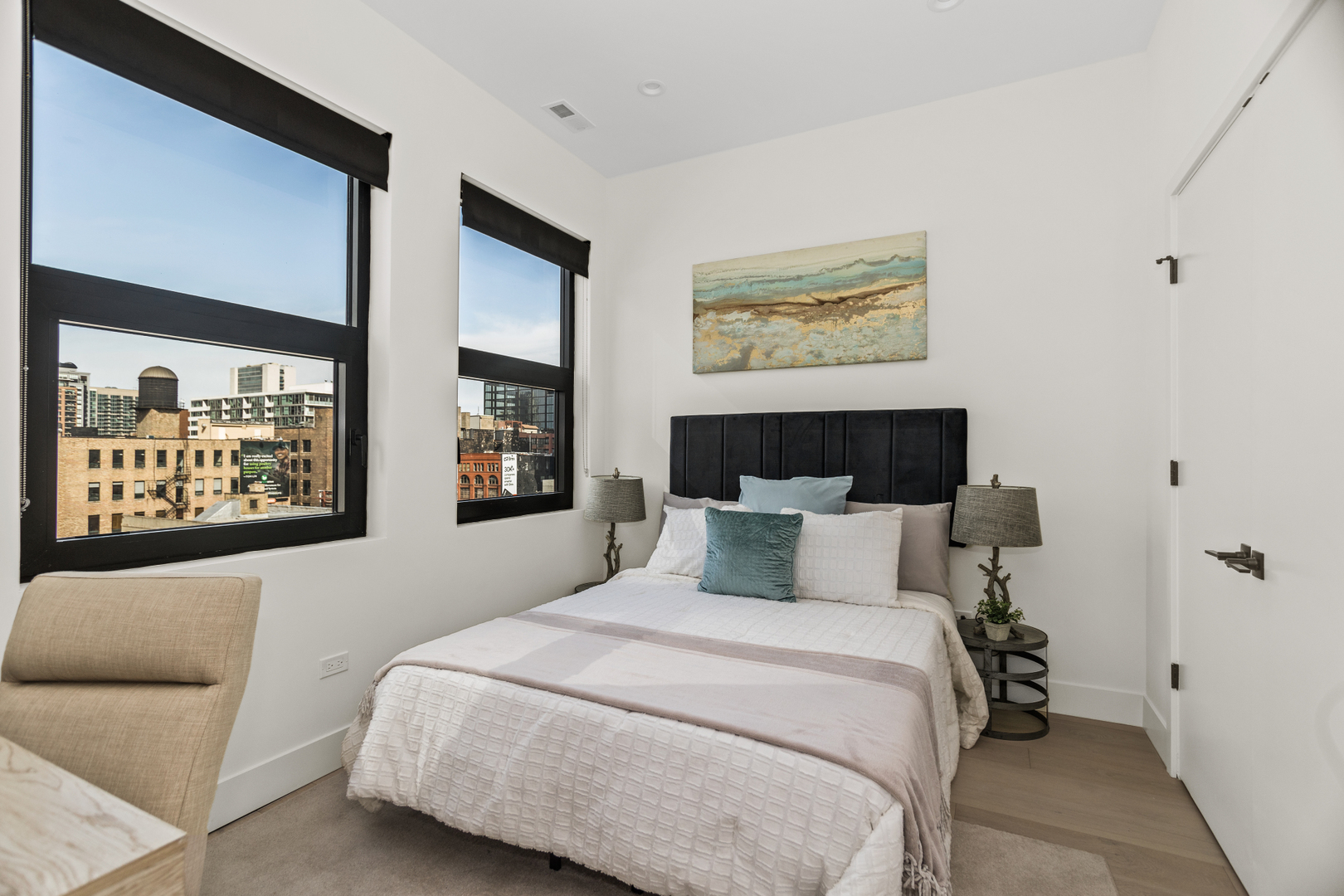 153 W Ohio Street Unit: 504