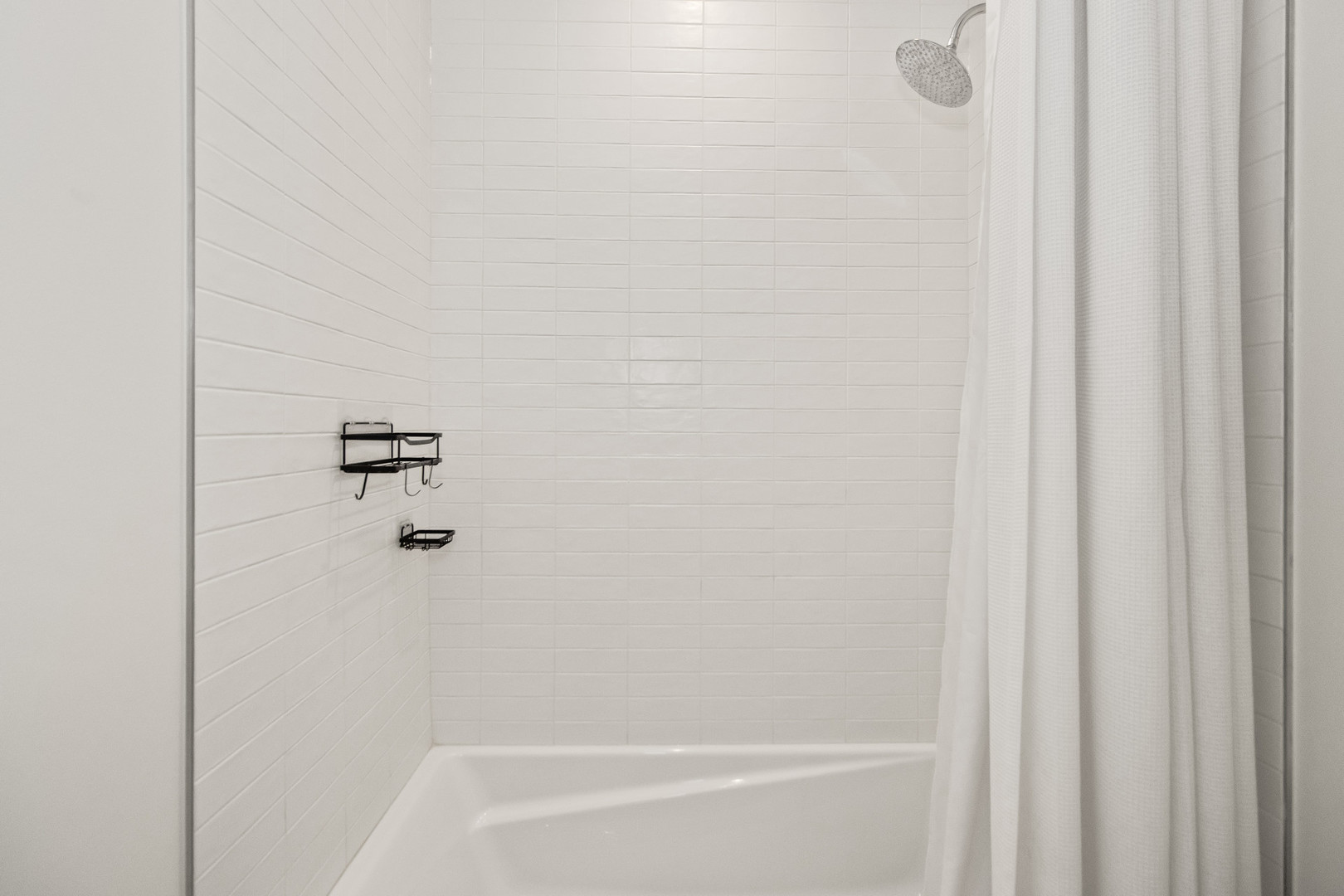 3032 W Lyndale Street Unit: 2E