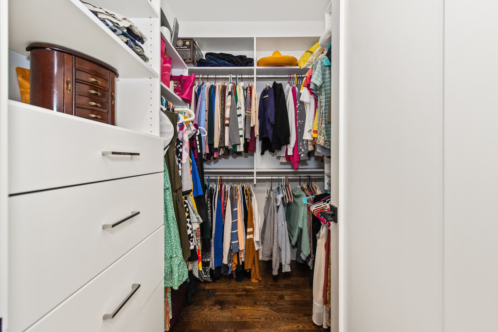 3032 W Lyndale Street Unit: 2E