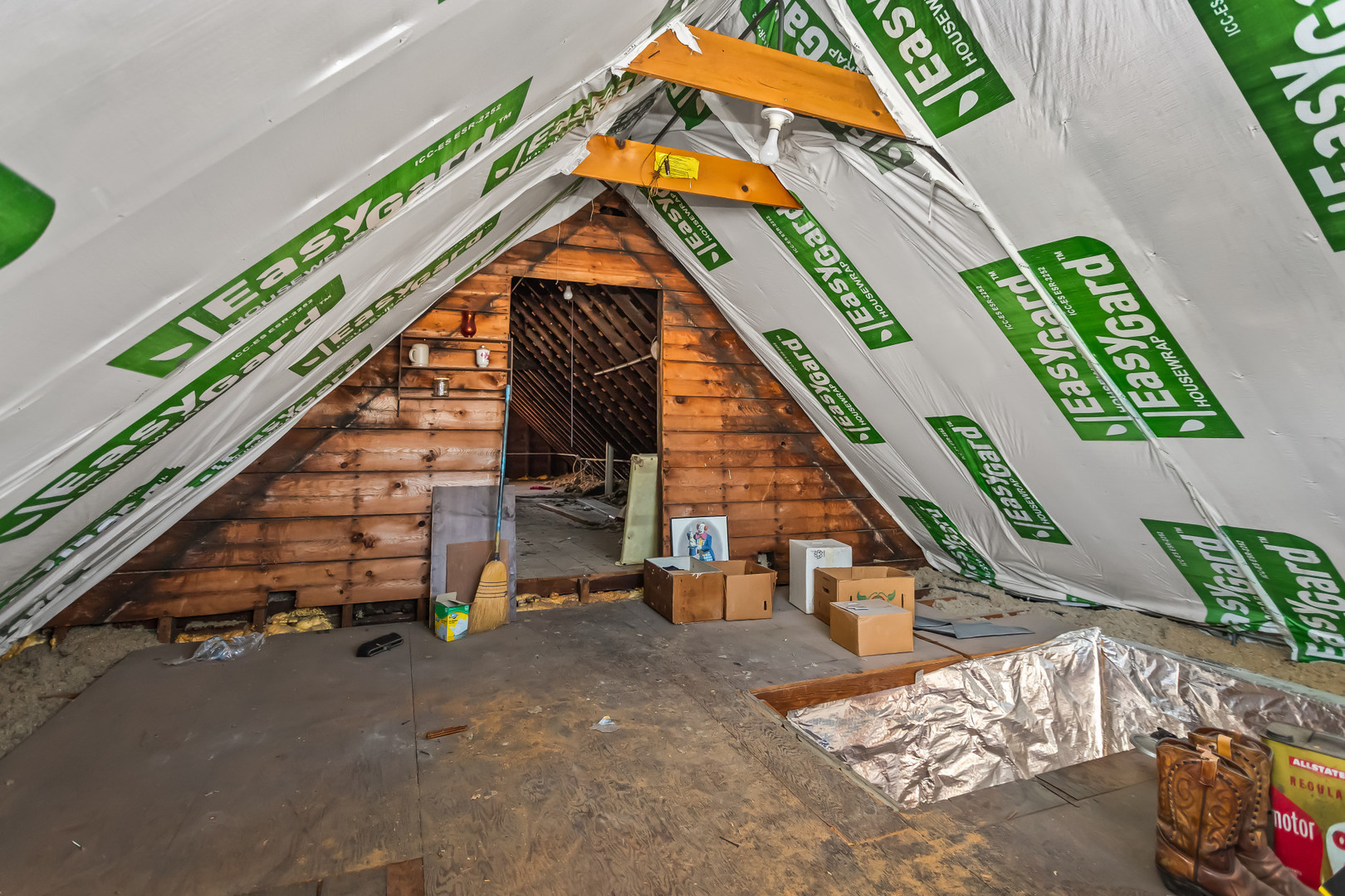 4028 W Waveland Avenue