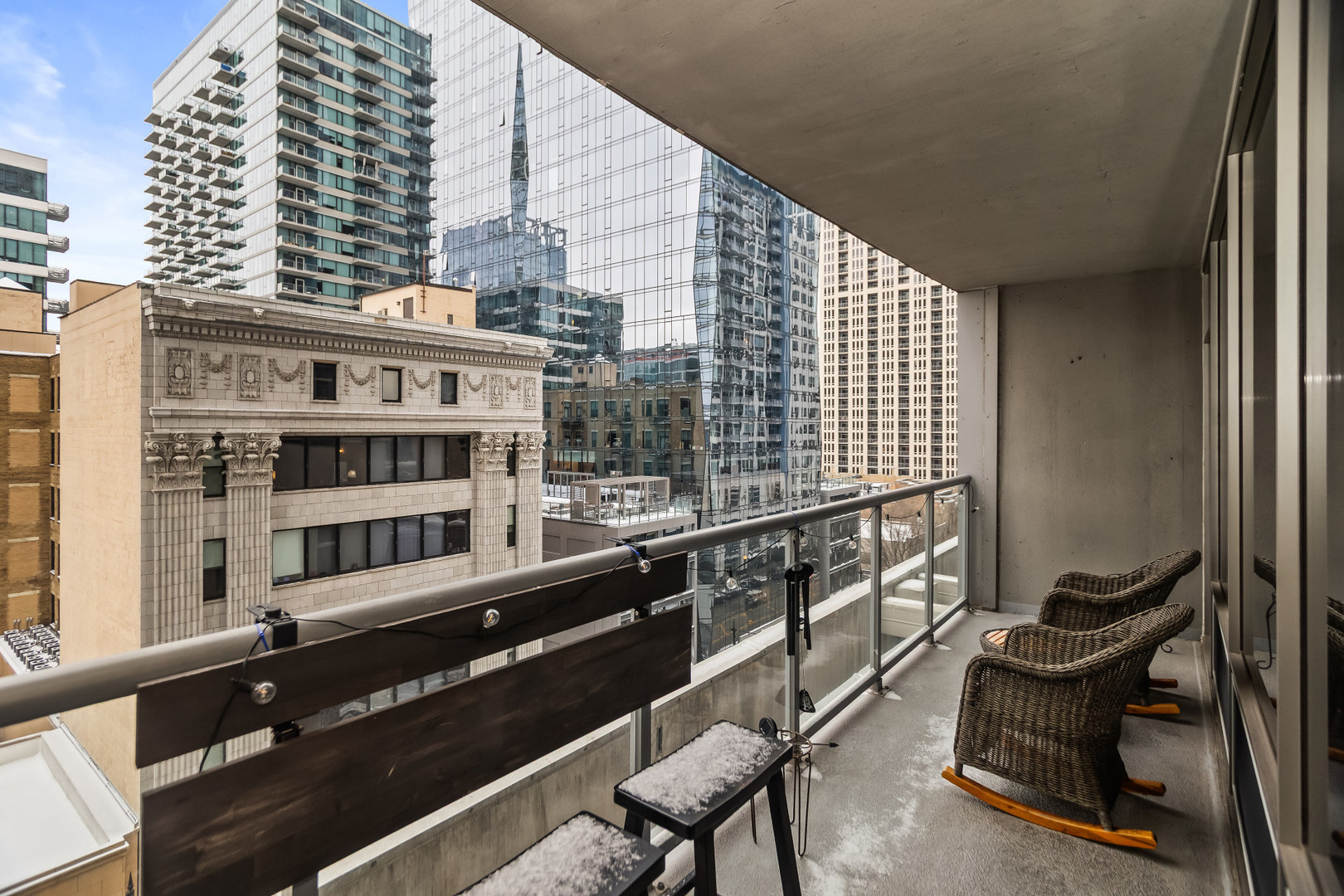 100 E 14th Street Unit: 708