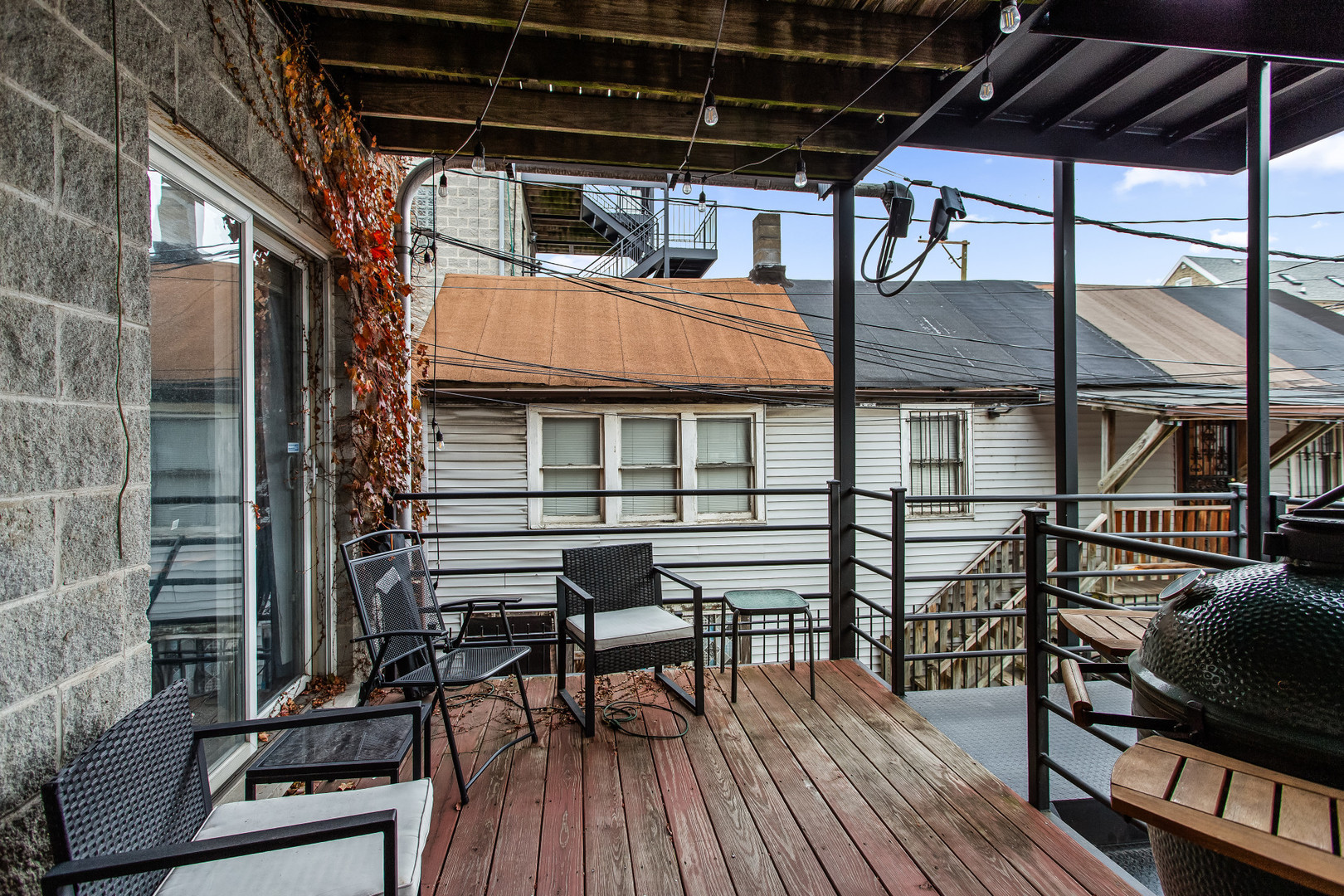 1413 N Bosworth Avenue Unit: 1