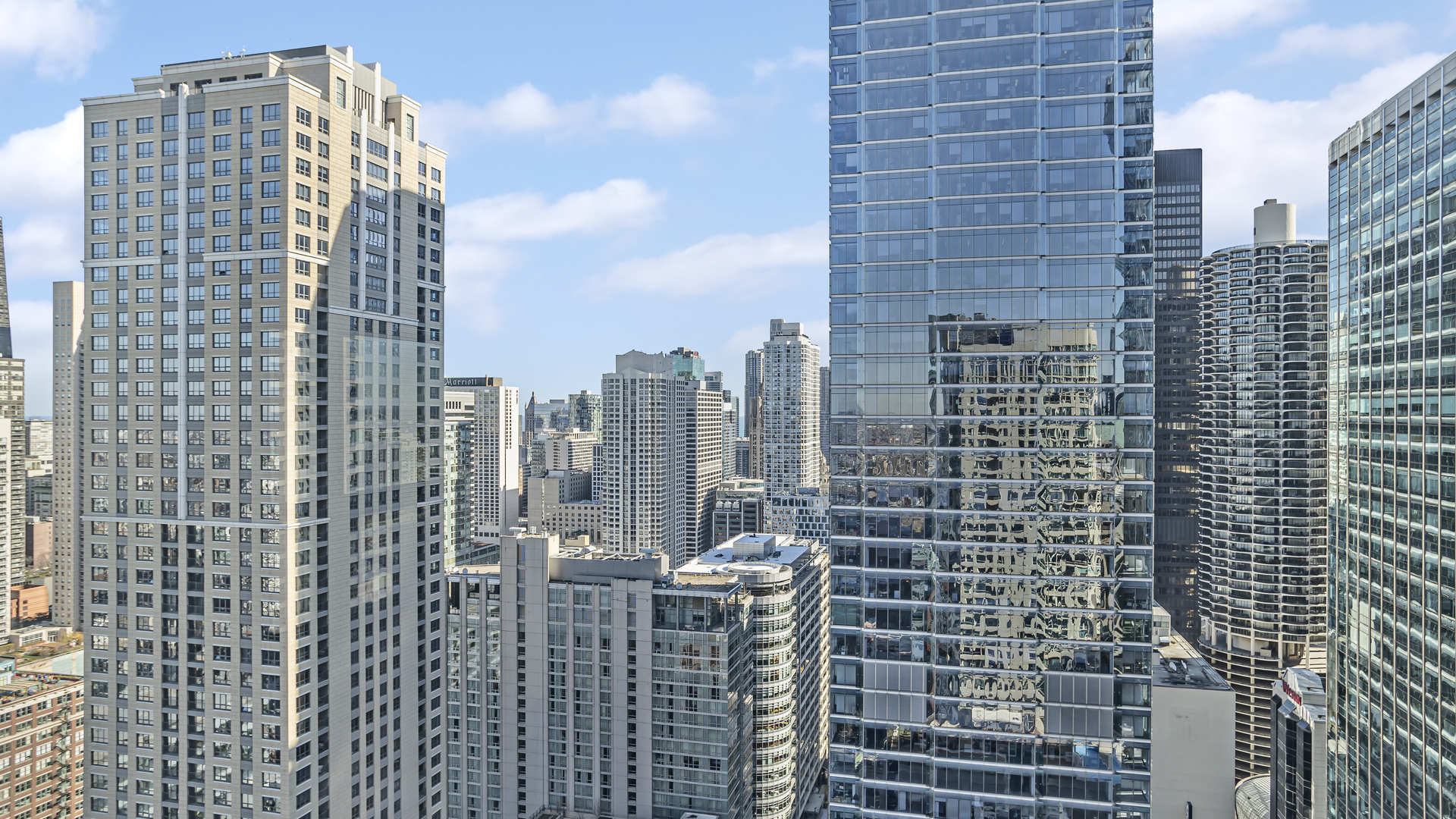 345 N La Salle Drive Unit: 4302