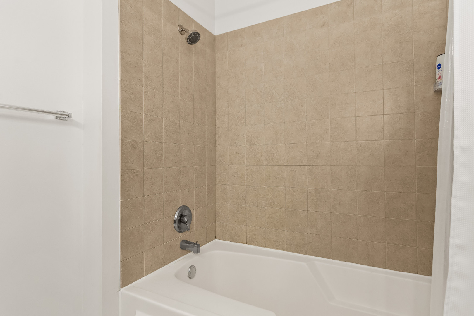 950 W MONROE Street Unit: 817