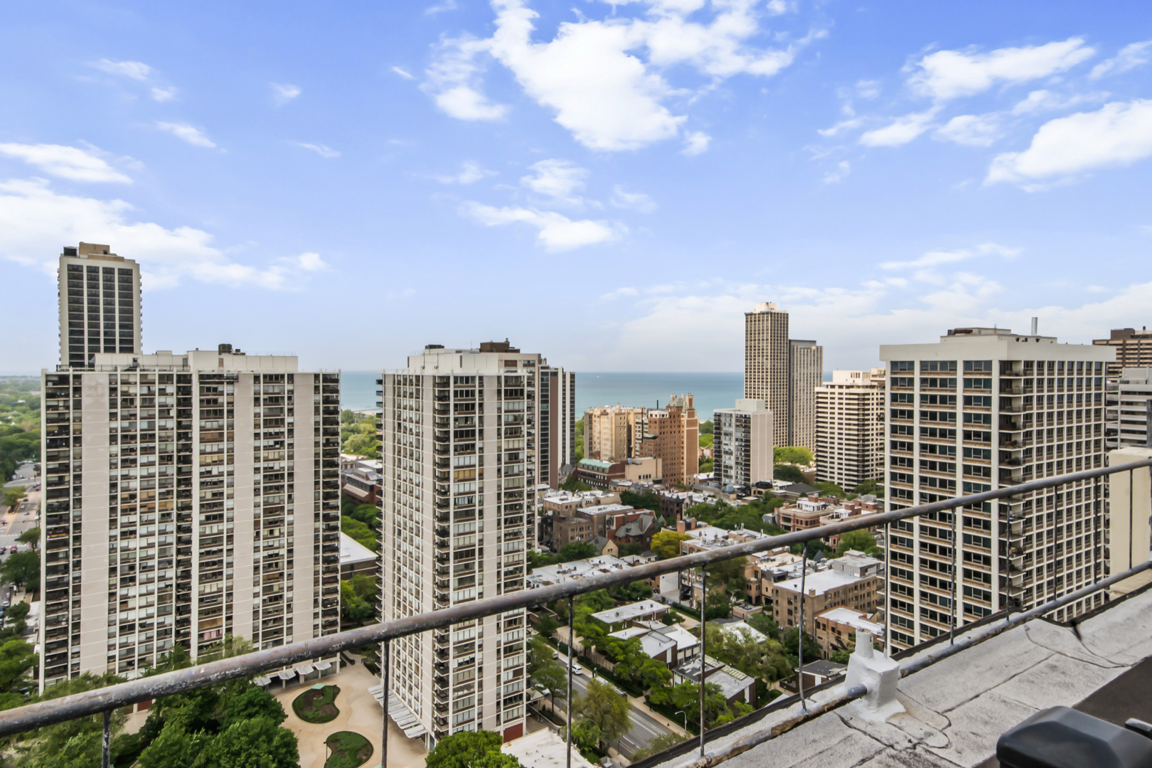 1360 N Sandburg Terrace Unit: 1106C